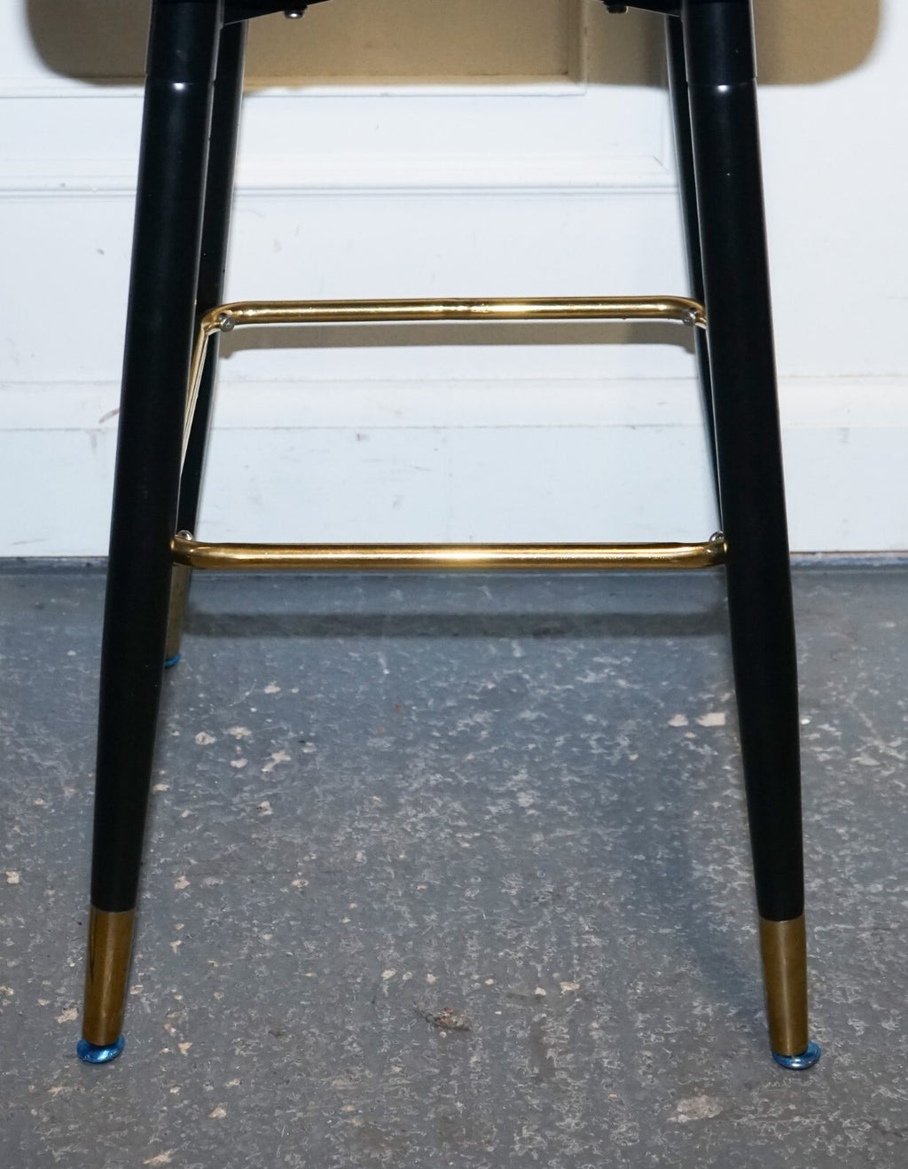 BEAUTIFUL PAIR OF BLUE VELVET BAR CHAIRS WITH GOLD DETAIL ON THE FRAME