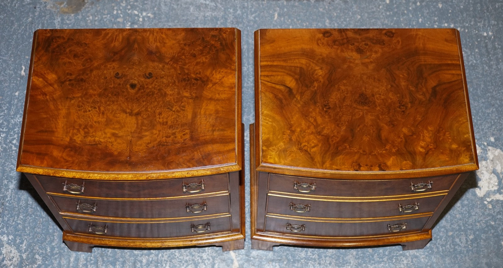 PAIR OF RESTORED BURR WALNUT BEDSIDE NIGHTSTAND CHEST OF DRAWERS
