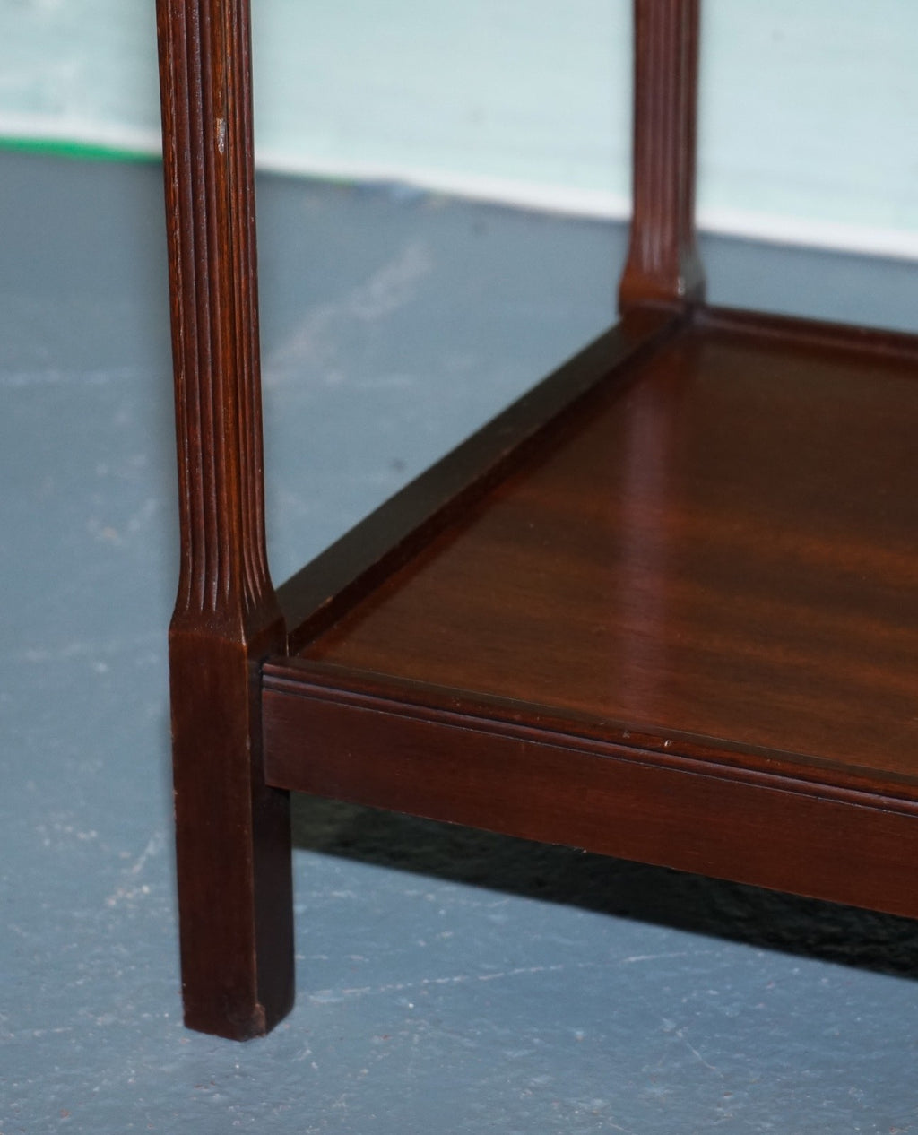 VINTAGE MID CENTURY HARDWOOD TWO TIER SIDE TABLE OCASSIONAL TABLE