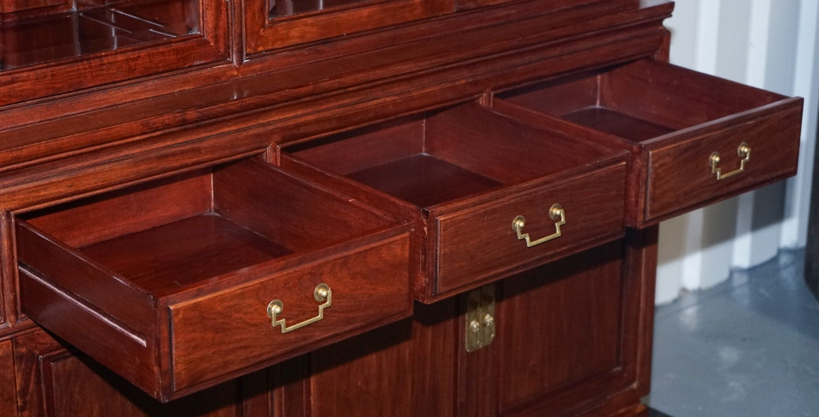 TREMENDOUS ORIENTAL CHINESE TEAK BOOKCASE DISPLAY CABINET WITH SIX DOORS
