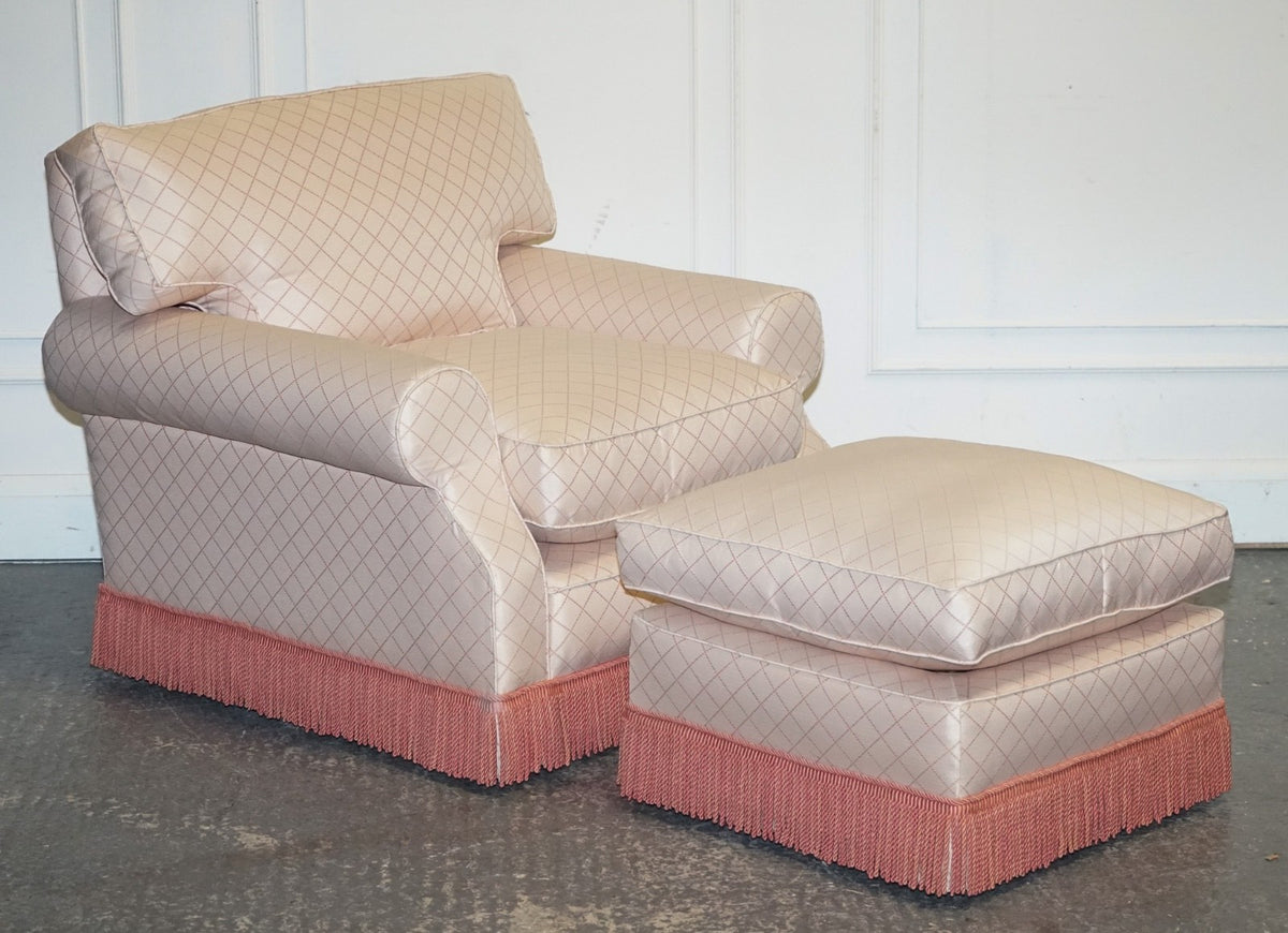 TRADITIONAL ENGLISH COUNTRY HOUSE ARMCHAIR WITH FOOTSTOOL FEATHER FILLED
