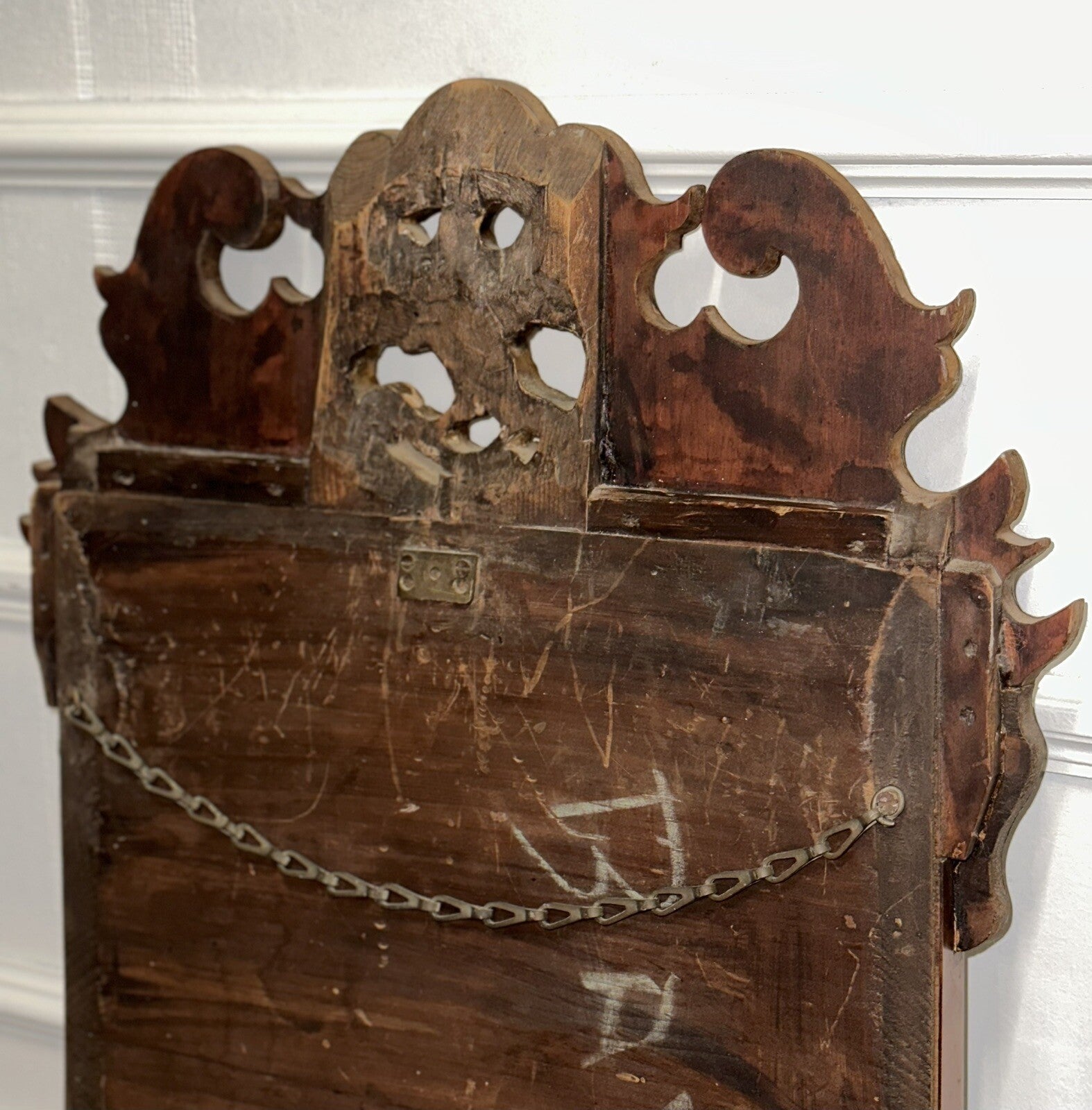 GEORGIAN CIRCA 1760 THOMAS CHIPPENDALE PHOENIX GILTWOOD MIRROR