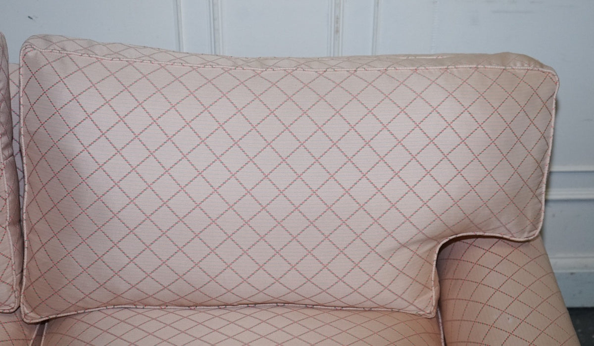 TRADITIONAL ENGLISH COUNTRY HOUSE TWO SEATER SOFA BED FEATHER FILLED CUSHIONS