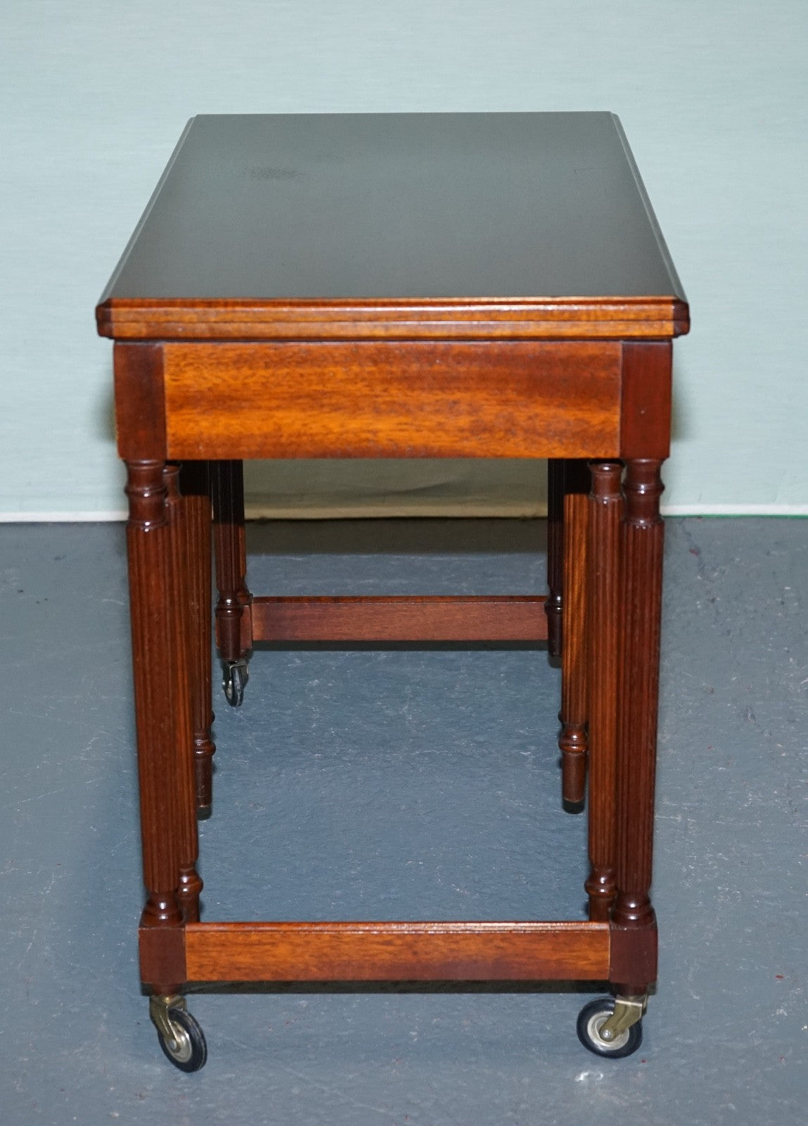 MCINTOSH MID CENTURY NESTiNG EXTENDABLE TABLE SET
