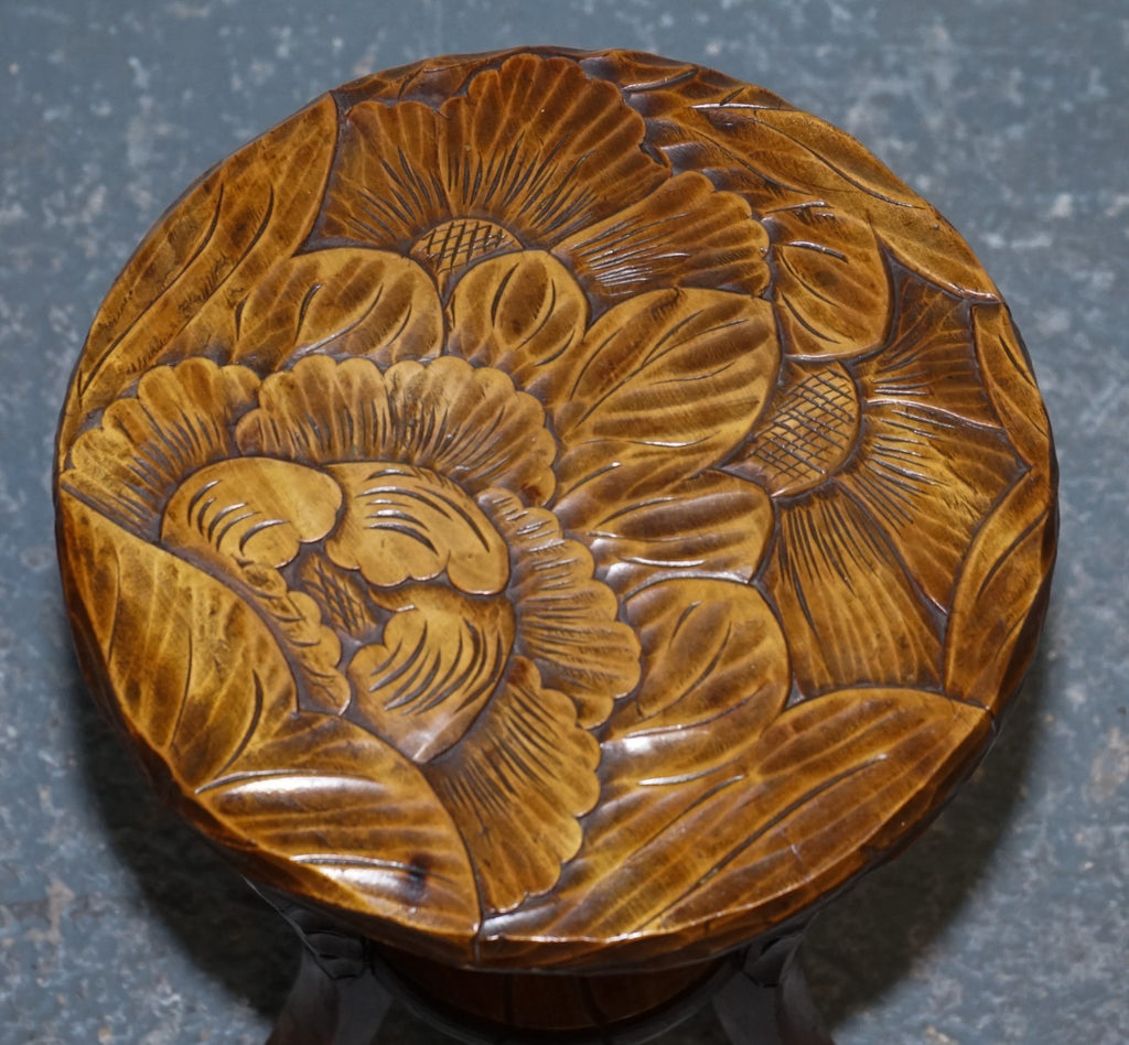 RESTORED 19TH CENTURY LIBERTYS LONDON HAND CARVED OCCASIONAL SIDE LAMP TABLE