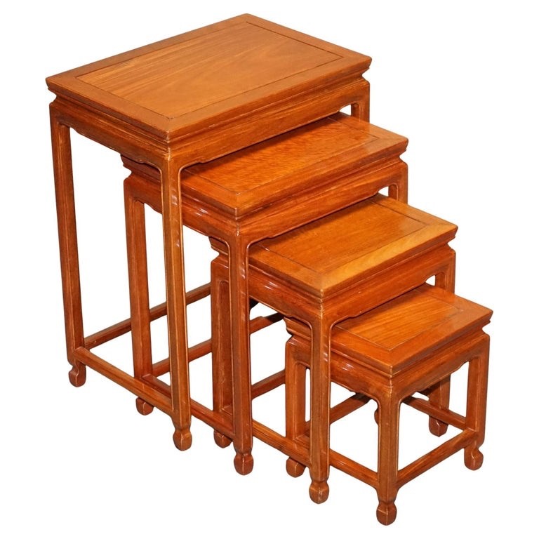 VINTAGE ORIENTAL CHINESE TEAK NESTING TABLES MINIMALIST DESiGN