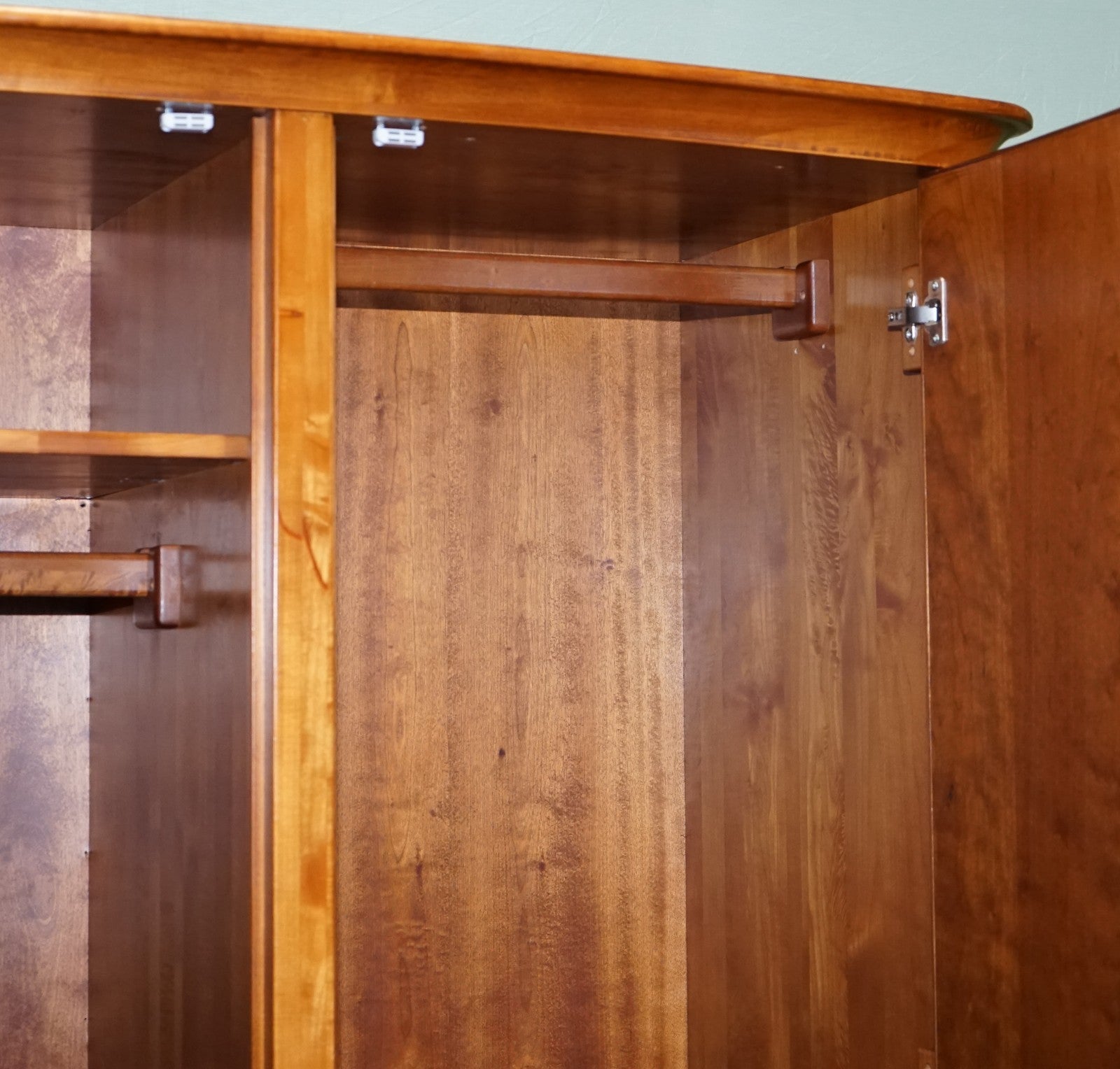 FRENCH STYLE WILLIS & GAMBIER ROCHELLE COLLECTION DOUBLE WARDROBE