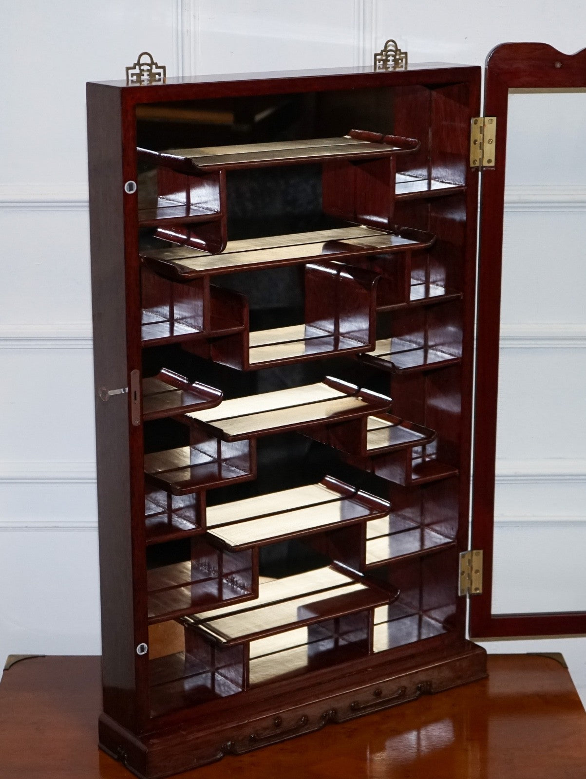 ASIAN ORIENTAL CHINESE STANDING OR HANGING WALL MOUNT DISPLAY CABINET