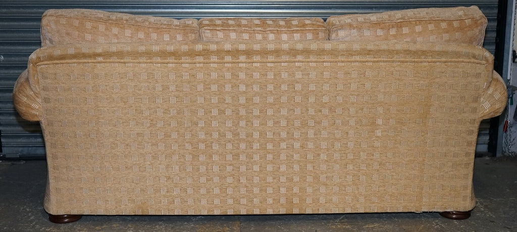 STUNNING DURESTA THREE SEATER WALDORF SOFA IN GOLD CHECKERED FABRIC