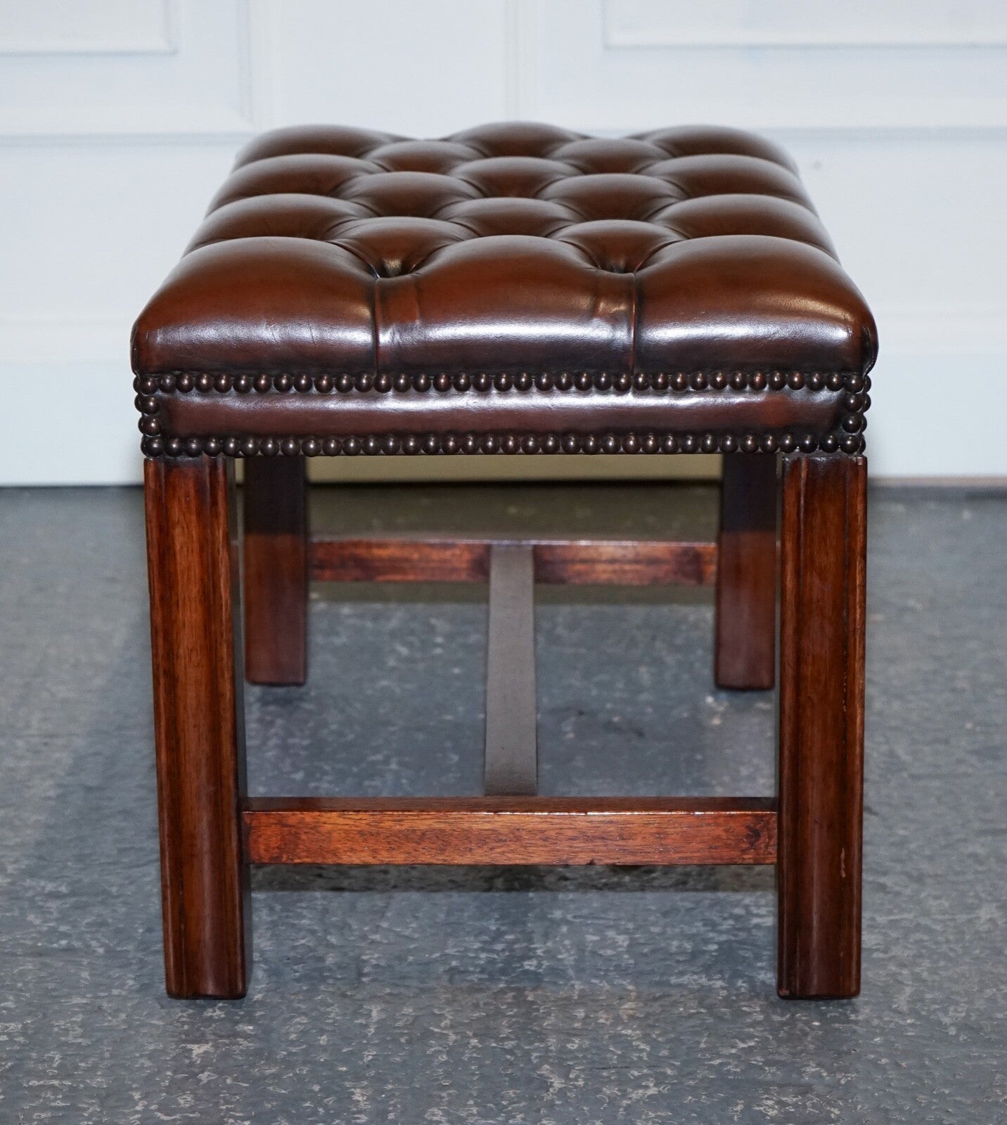 VINTAGE FULLY RESTORED CHESTERFIELD HAND DYED BROWN LEATHER TUFFED FOOTSTOOL