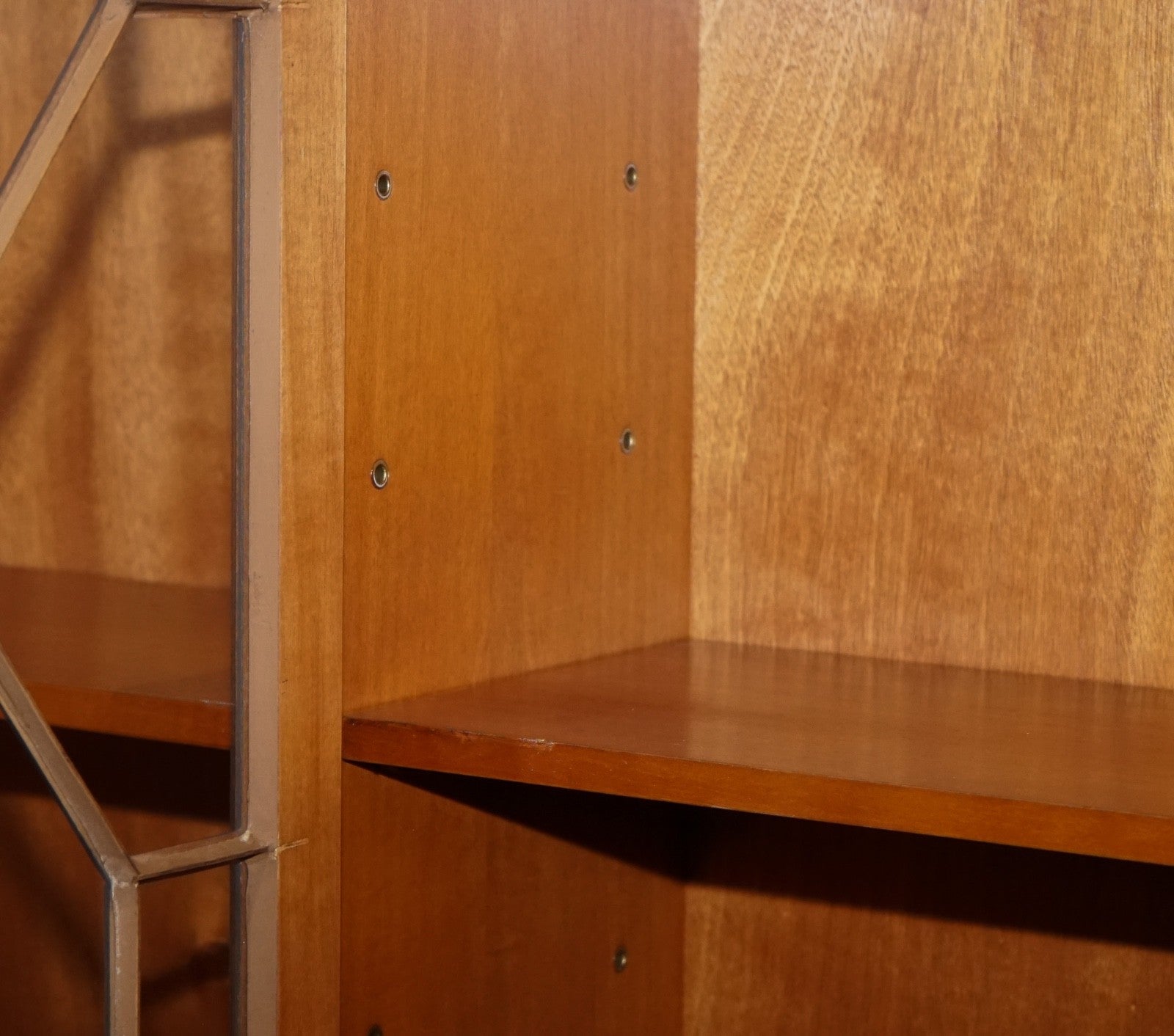 VINTAGE GEORGIAN STYLE YEW WOOD FOUR DOOR DISPLAY CABINET BOOKCASE