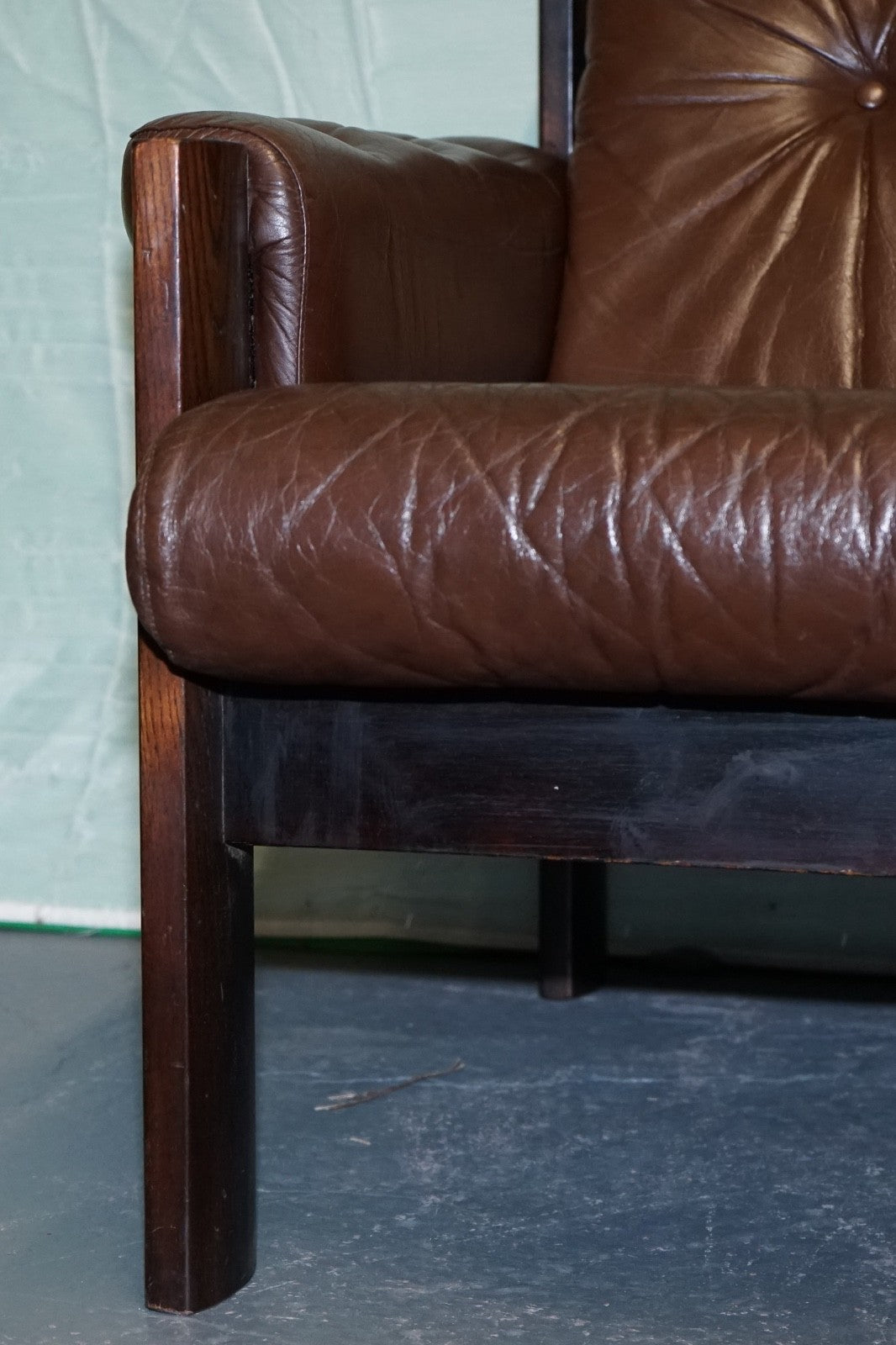 SCANDiNAVIAN ViNTAGE EKORNES STRESSLESS THREE SEATER SOFA