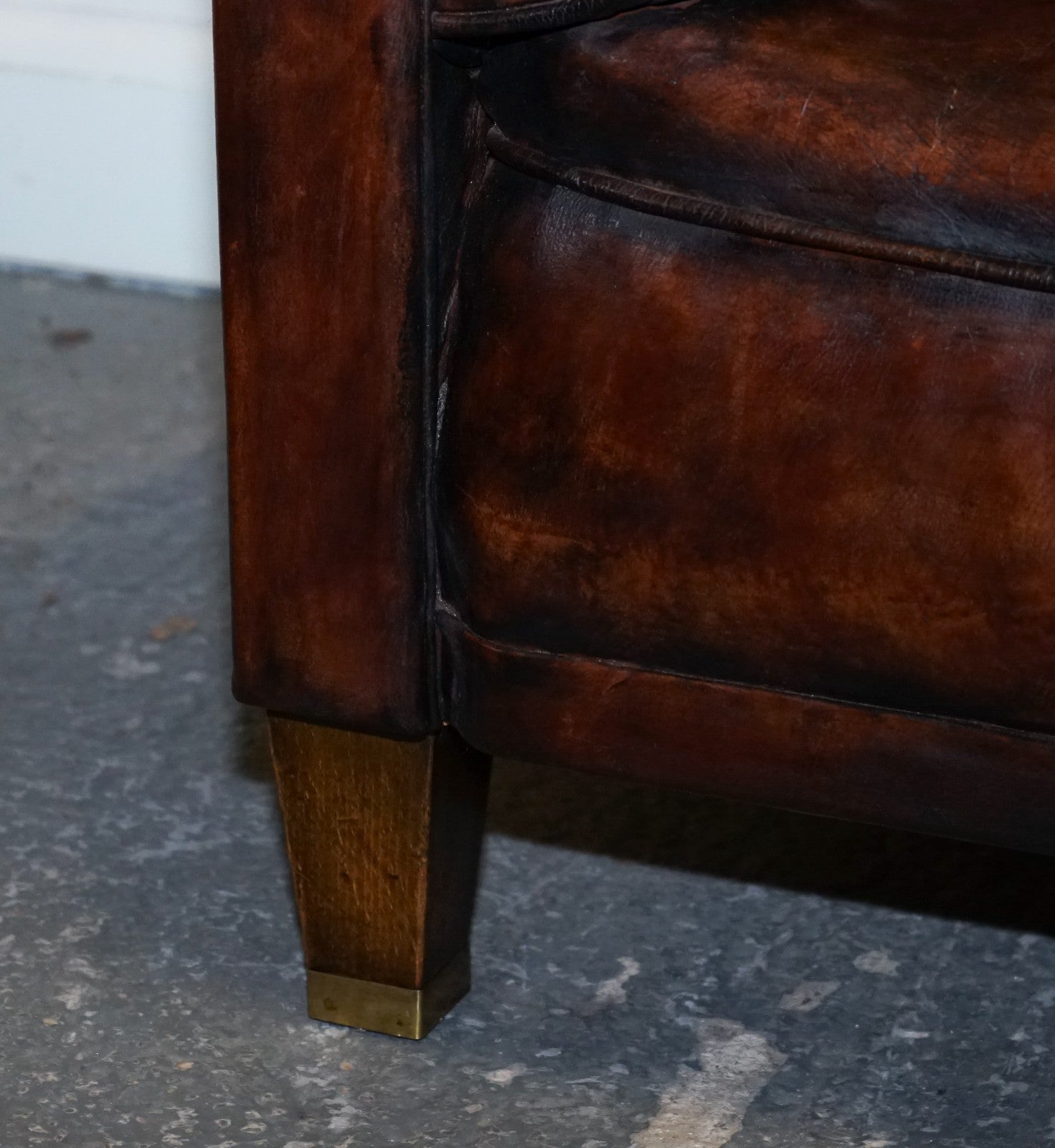 ANTIQUE SWEDISH CHESTERFIELD HAND DYED LEATHER FULLY COIL SPRUNG THREE SEAT SOFA