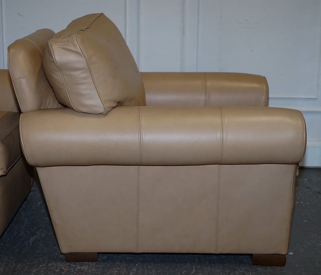 FINE LATTE BROWN LEATHER PAIR OF ARMCHAIRS MADE BY MULTIYORK ENGLAND