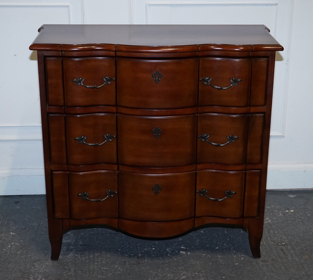 RALPH LAUREN VINTAGE GEORGIAN STYLE SERPENTINE FRONTED HARDWOOD CHEST OF DRAWERS