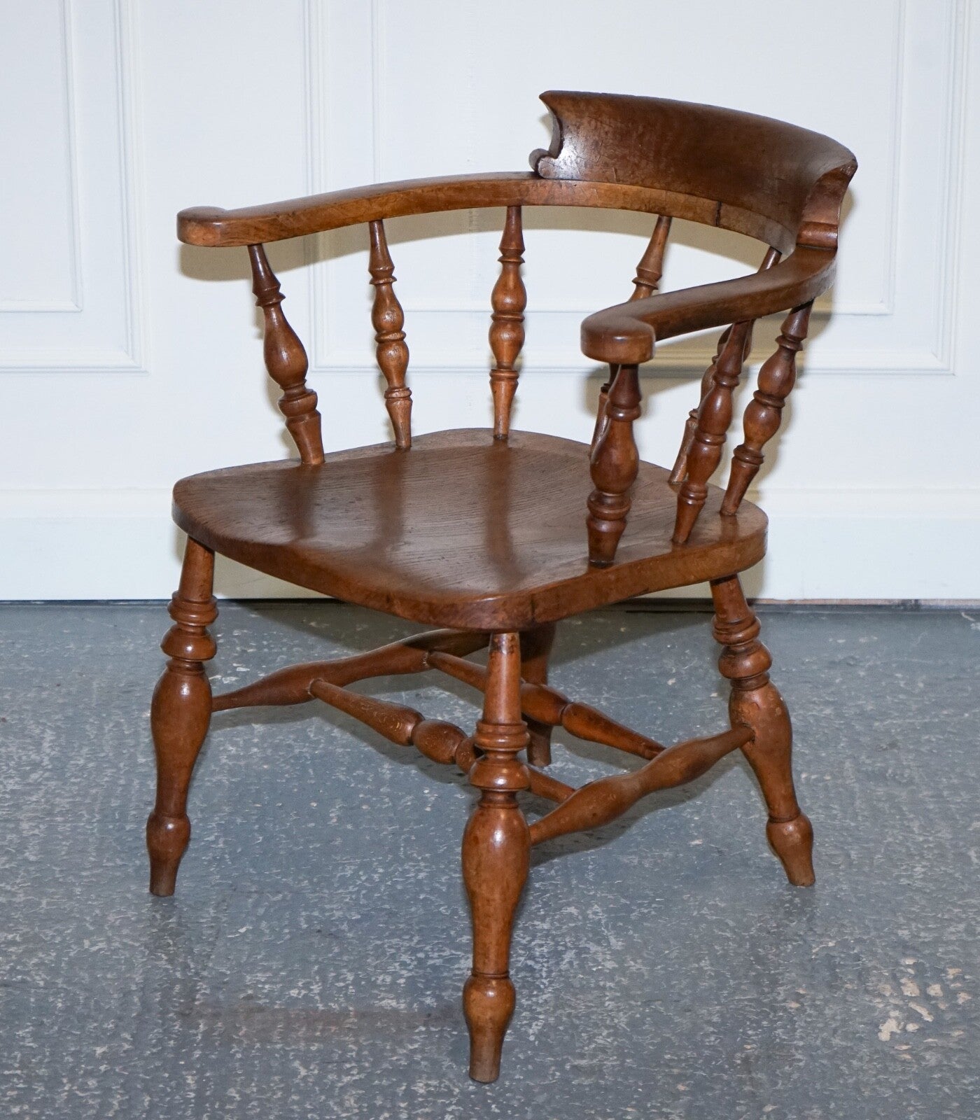 GORGEOUS PATINA EDWARDIAN SOLID ELM BOW BACK SMOKERS CAPTAINS CHAIR