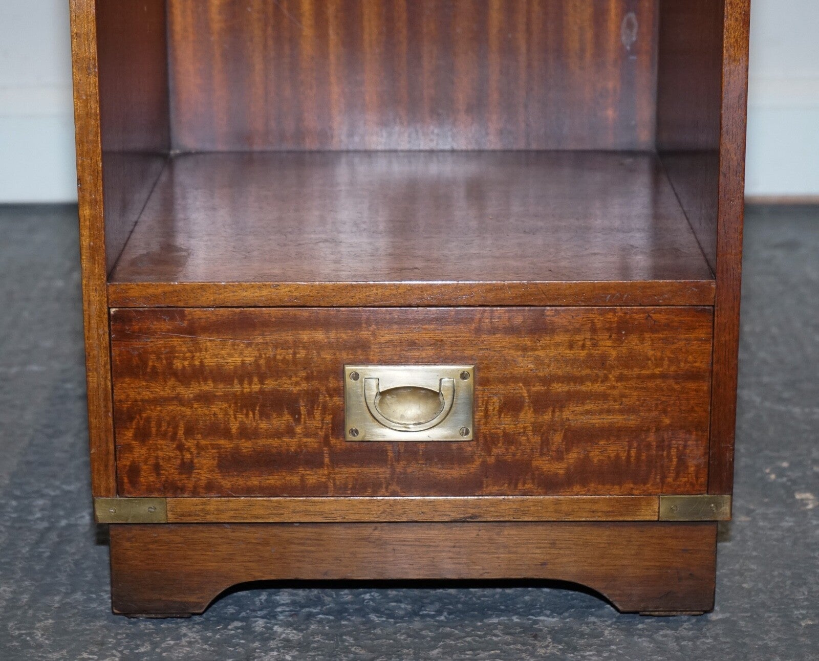VINTAGE BEVAN FUNELL MILITARY CAMPAIGN BEDSIDE TABLE NIGHTSTAND LEATHER TOP