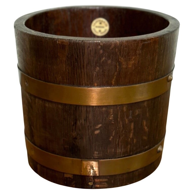 R A LISTER & CO OAK 1900s EDWARDIAN BUCKET WITH BRASS BRACES