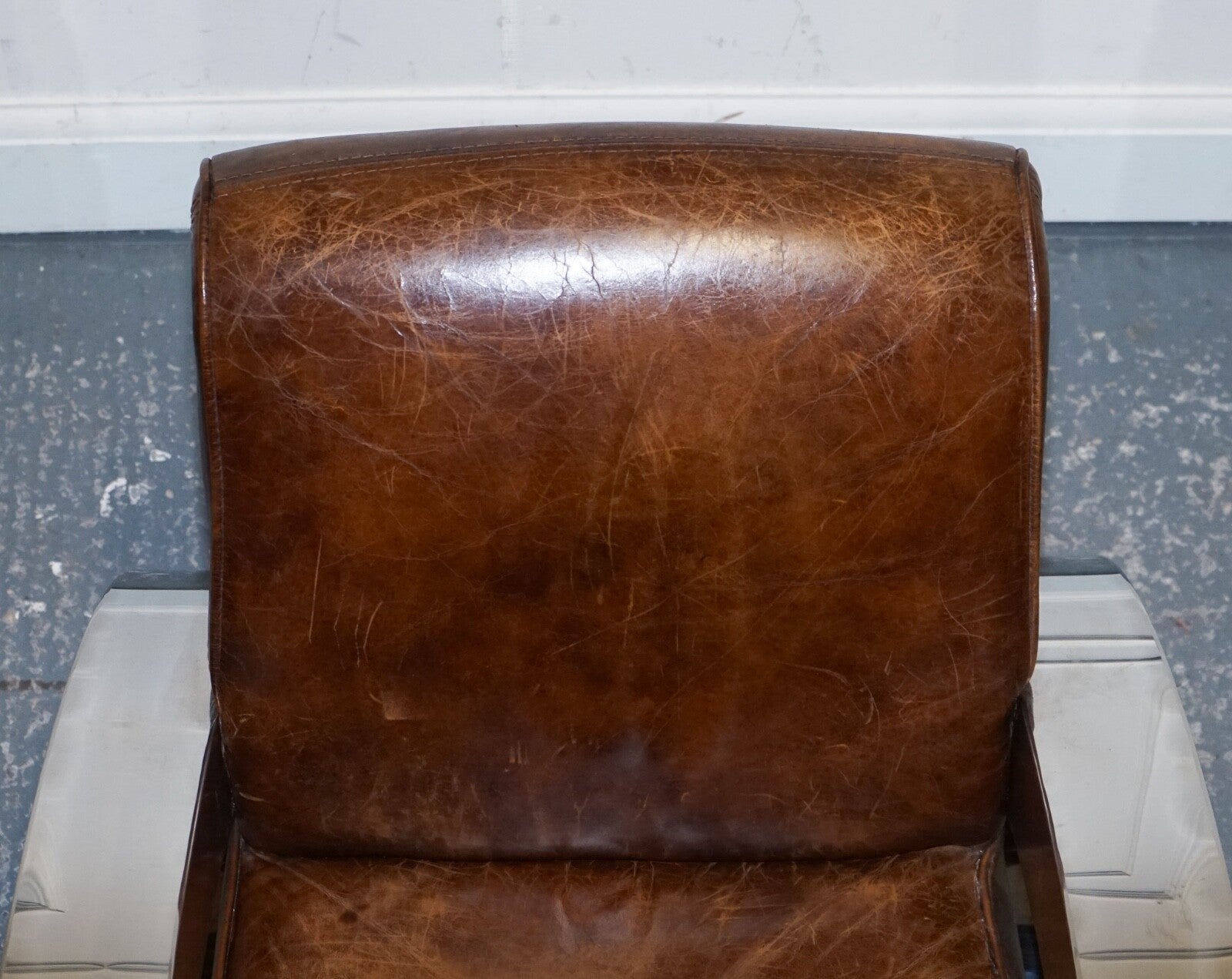 STUNNING PAIR OF FRENCH ART DECO CHROME AVIATOR HERITAGE BROWN LEATHER ARMCHAIRS