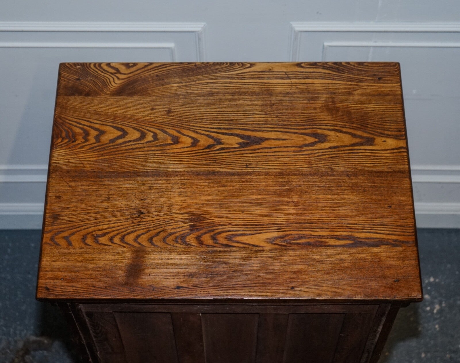 CIRCA 1900'S LARGE NORTH AMERICAN ALASKA MUSKEGON OAK LARDER ICE BOX COLLECTABLE