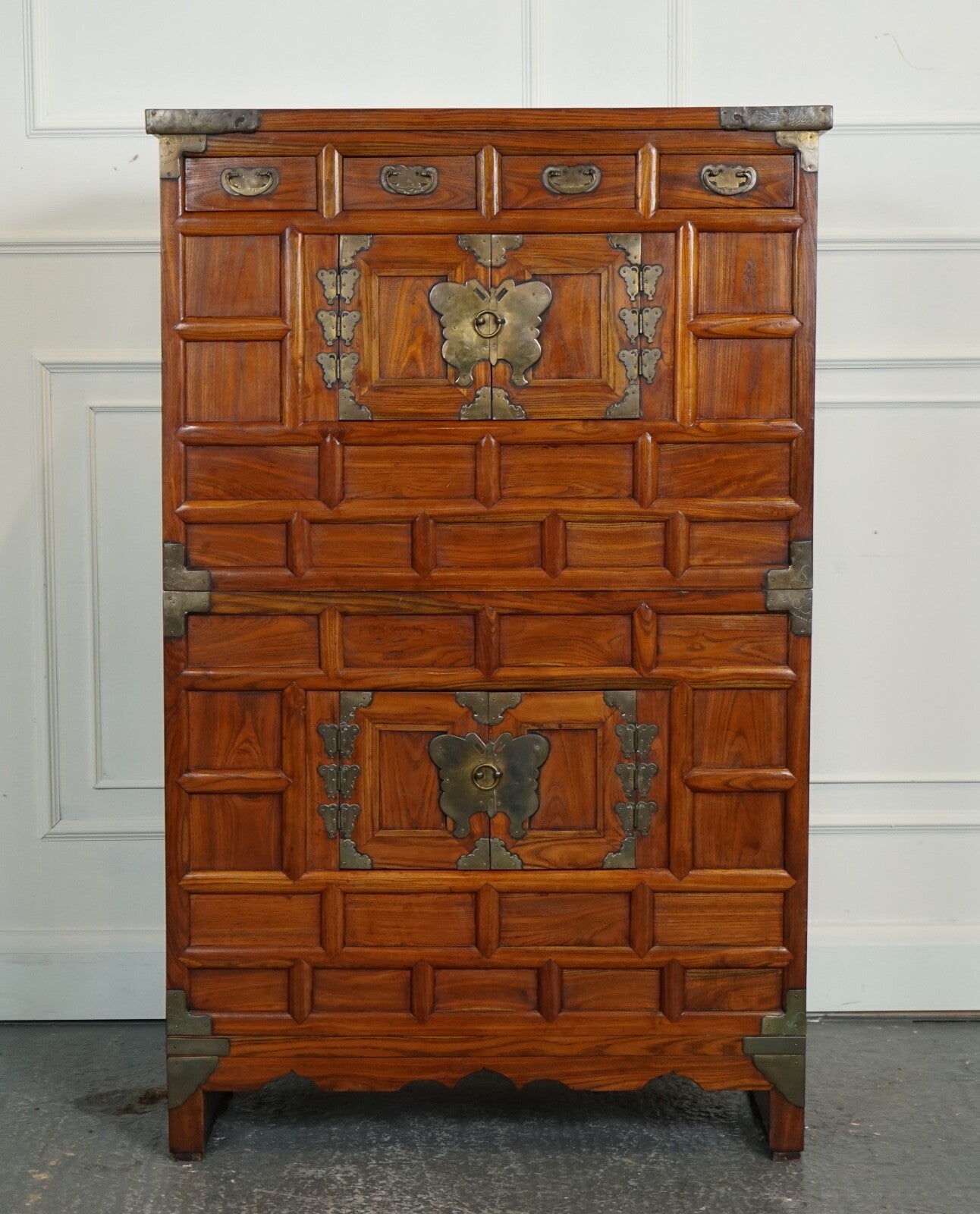 LATE 19TH CENTRY KOREAN ICH'UNG BUTTERFLY WEDDING CABINET CHEST BRASS FITINGS J1
