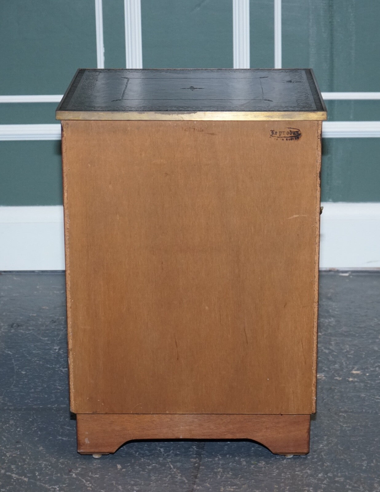 MILITARY CAMPAIGN BEDSIDE NIGHTSTAND END TABLE GREEN LEATHER TOP
