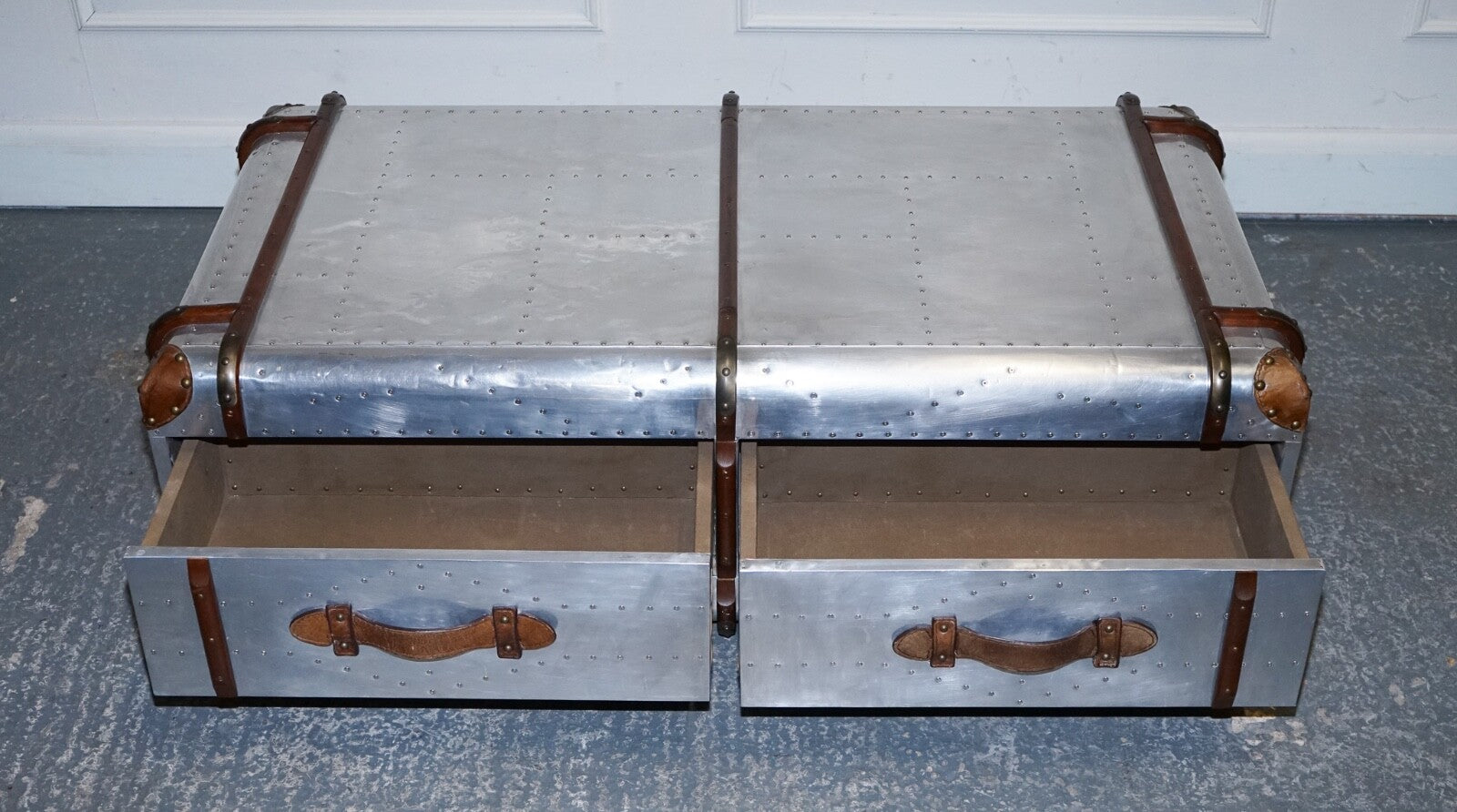 VINTAGE TIMOTHY OULTON AVIATOR INDUSTRIAL SILVER COFFEE TABLE LEATHER DETAILS
