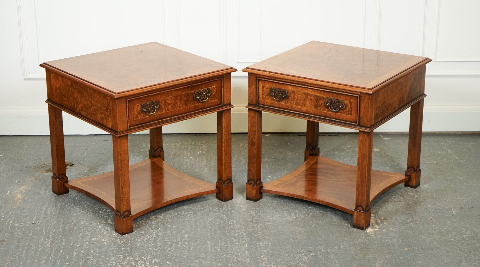 PAIR BURR WALNUT BEDSIDE NIGHTSTANDS END SIDE LAMP TABLES BRIGHTS OF NETTLEBED