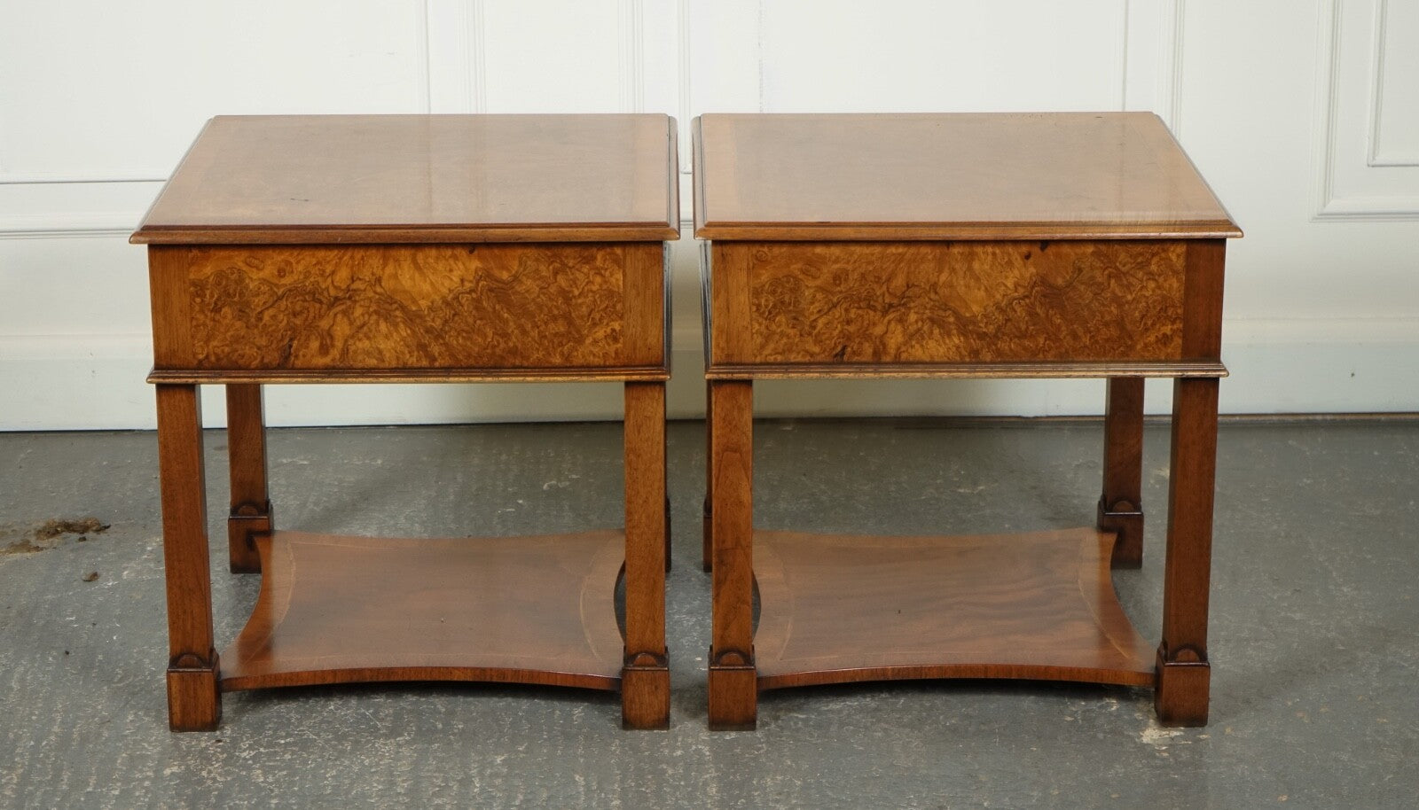 PAIR BURR WALNUT BEDSIDE NIGHTSTANDS END SIDE LAMP TABLES BRIGHTS OF NETTLEBED