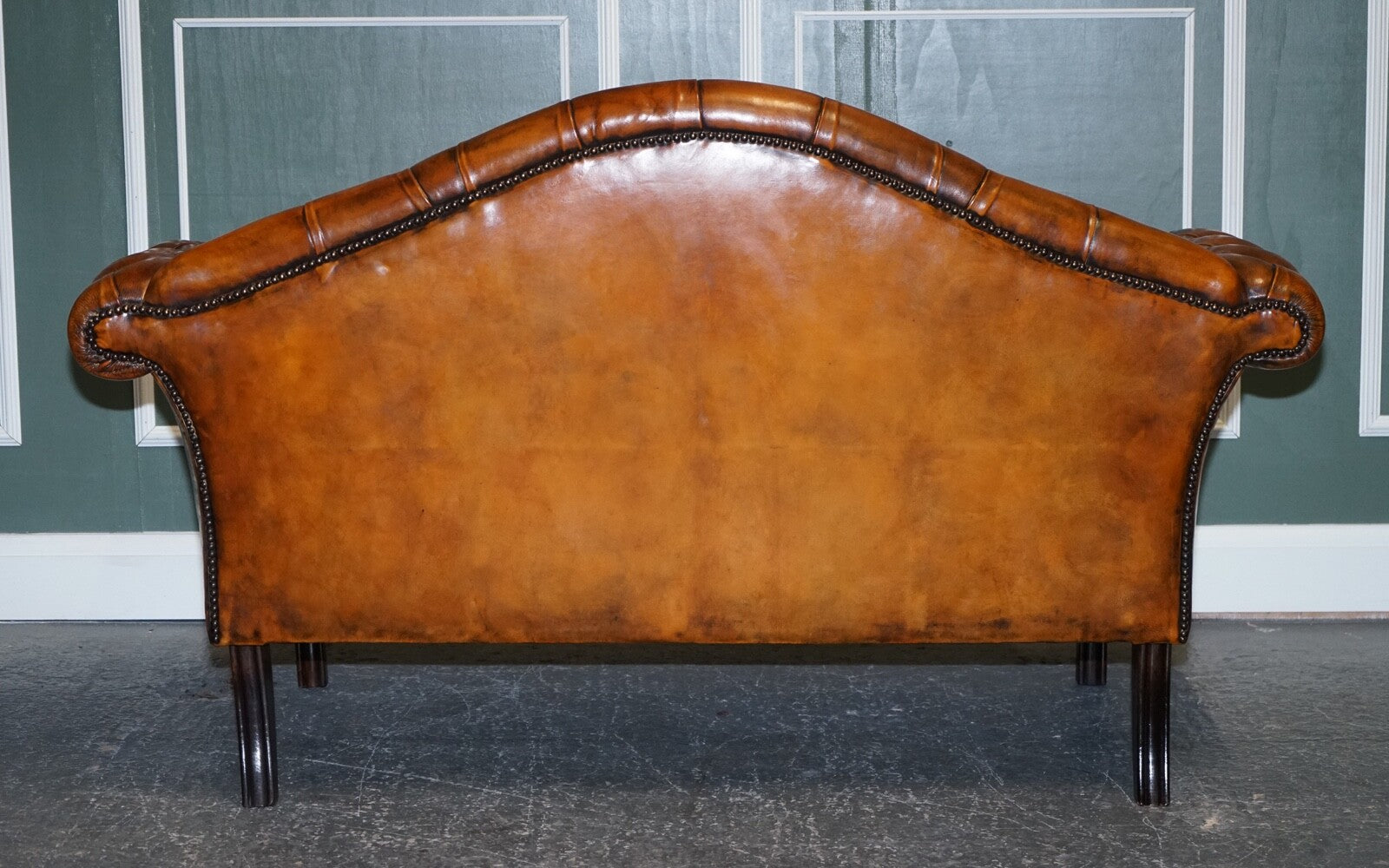 VINTAGE CIGAR BROWN HAND DYED LEATHER CAMEL BACK CHESTERFIELD TWO SEATER SOFA