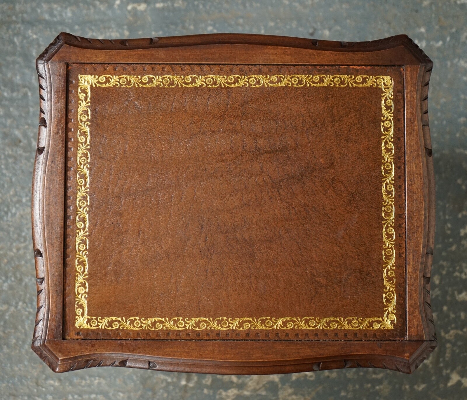 VINTAGE NEST OF TABLES QUEEN ANNE STYLE LEGS WITH BROWN EMBOSSED LEATHER TOP