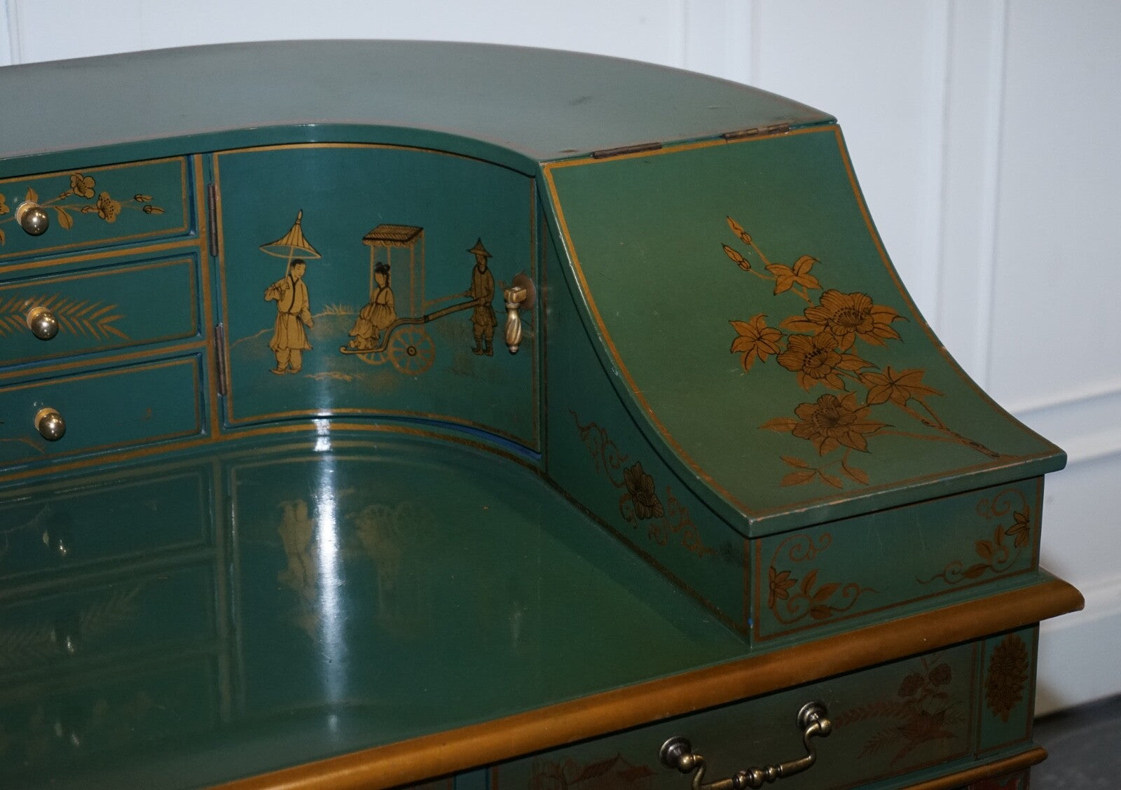 ORIENTAL CHINOISERIE GREEN & GOLD CARLTON DESK WITH MATCHING ARMCHAIR