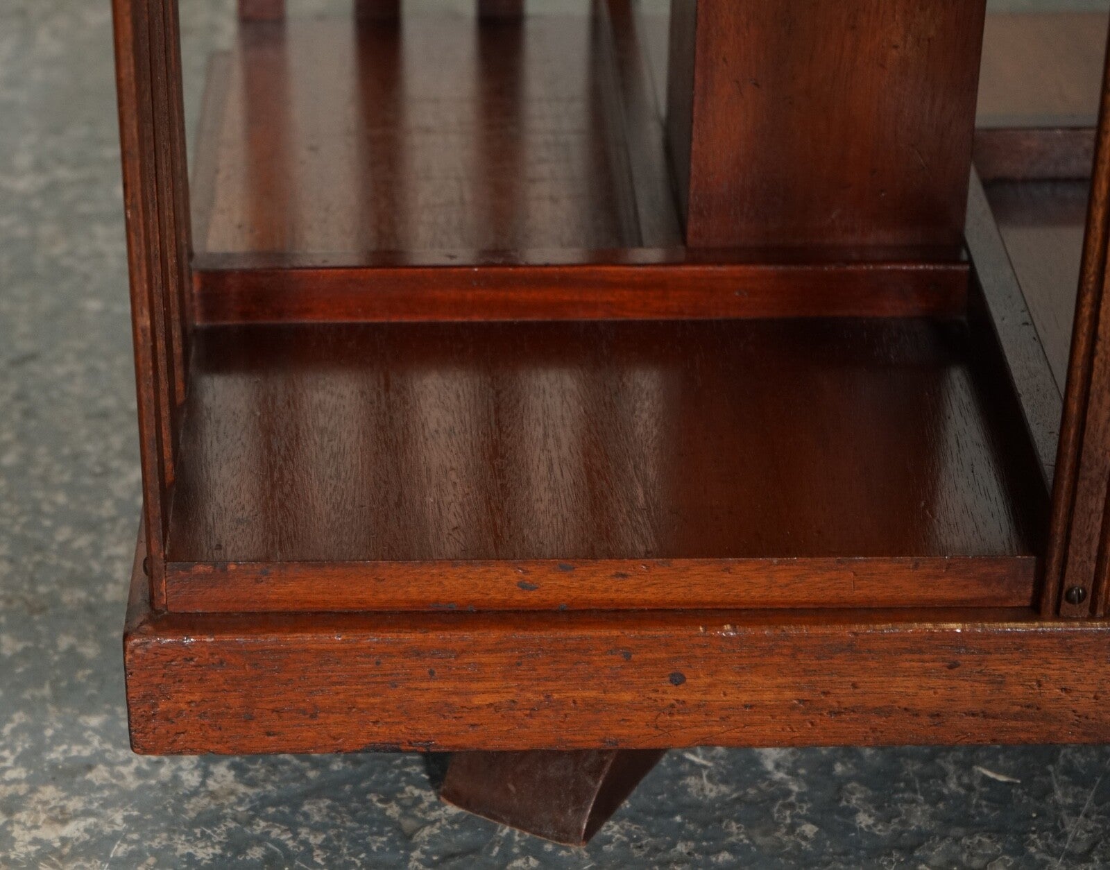 LOVELY ANTIQUE SHERATON REVIVAL INLAID REVOLVING BOOKCASE END TABLE