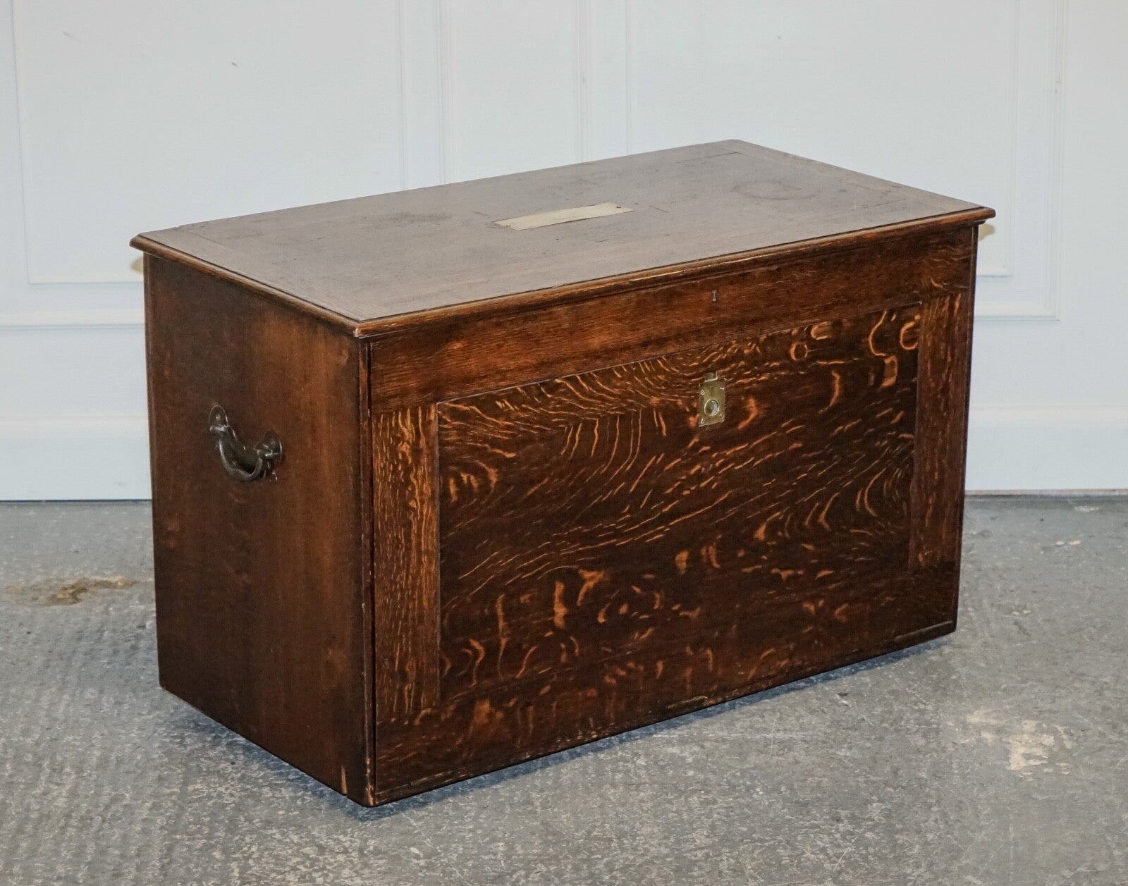 LARGE RARE  VICTORIAN ANTIQUE MILITARY CAMPAIGN SPECIMEN TRUNK OR LETTERS TRUNK
