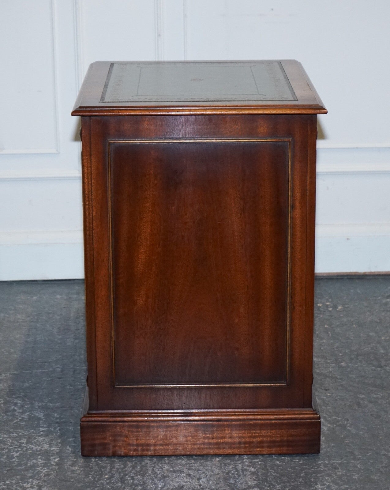 BEVAN FUNNELL FILLING CABINET RARE SAGE BLUE LEATHER VARIOUS SIZE FOLDERS