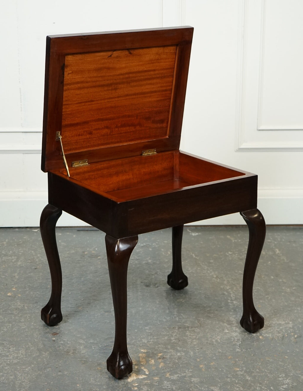 LAiDLER ROBSONS PIANO STOOL WITH STORAGE ON CLAW & BALL FEET