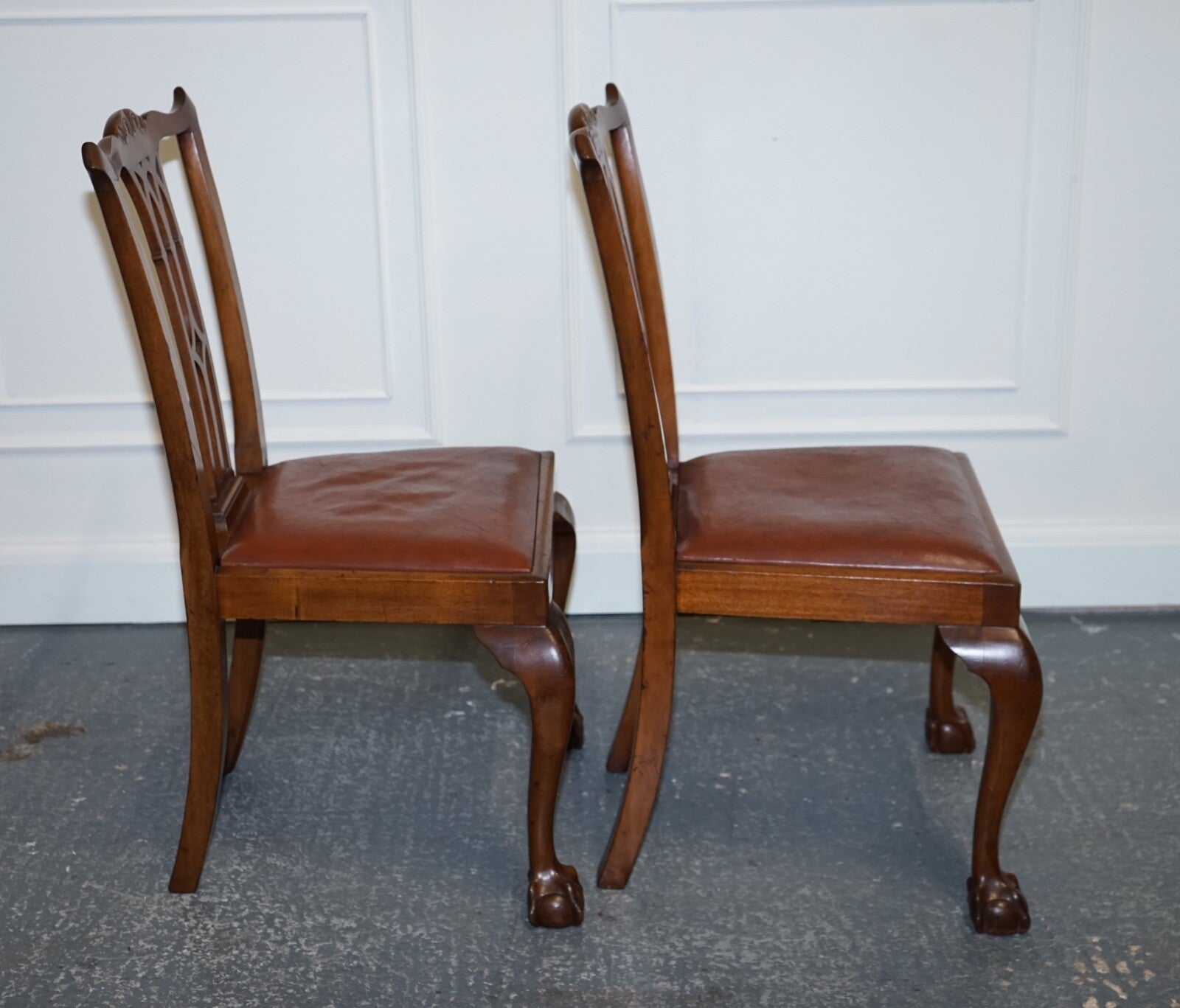 CHIPPENDALE STYLE 5 DINING CHAIRS WITH LEATHER SEATS PERFECT FOR ROUND TABLE