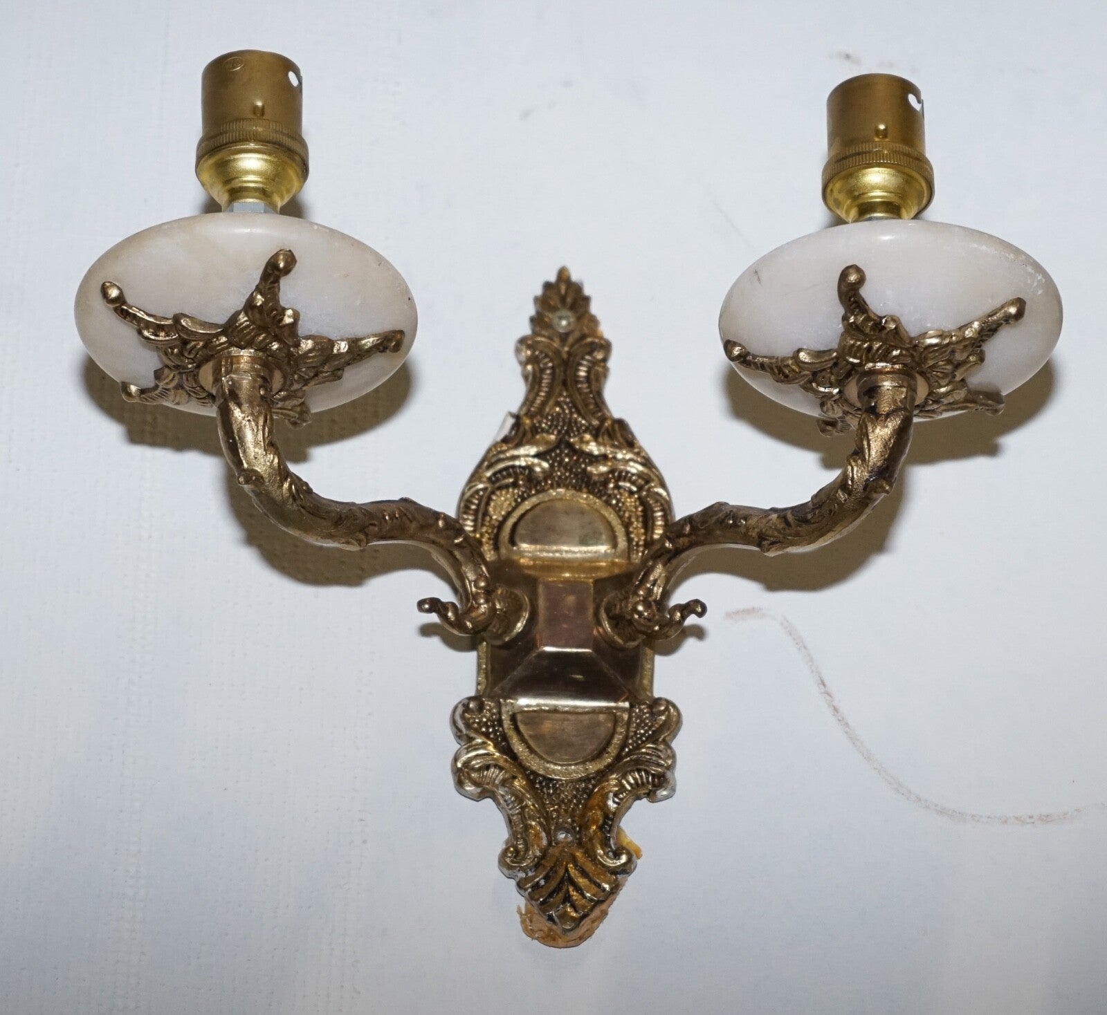 1960'S PAIR OF ALABASTER & BRASS TWIN WALL LIGHTS