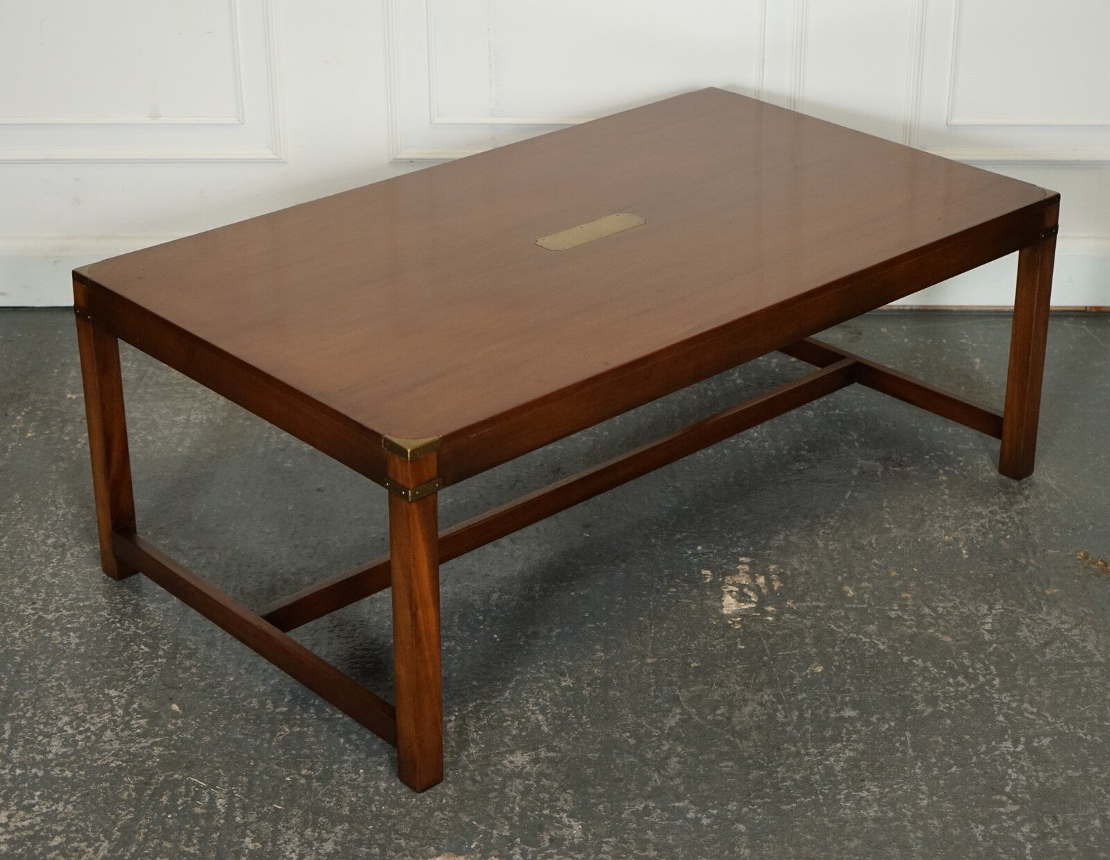STUNNING LARGE VINTAGE HARRODS LONDON KENNEDY MILITARY CAMPAIGN COFFEE TABLE