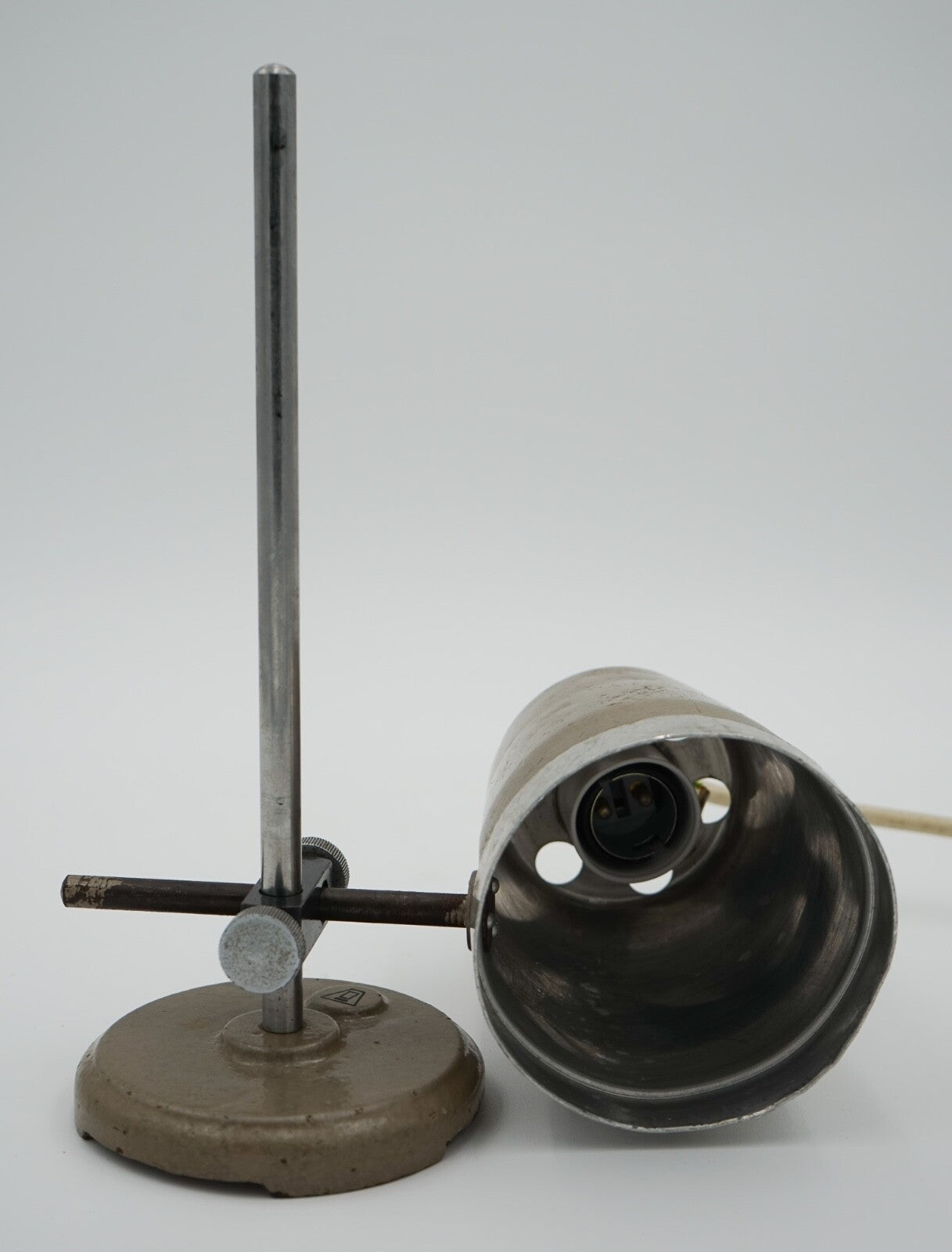 1940'S ENGLISH SALVAGED LABORATORY SCHOOL TABLE ADJUSTABLE LIGHT 007