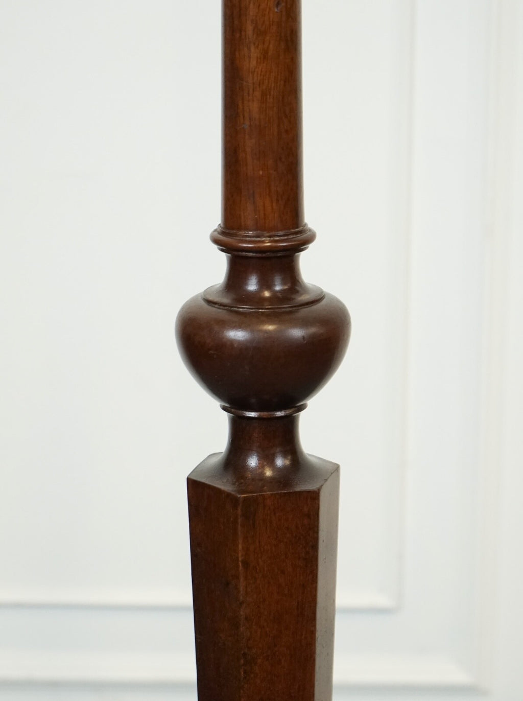 ANTIQUE HEAL'S HEXAGONAL BASE STANDING LAMP CIRCA 1930s