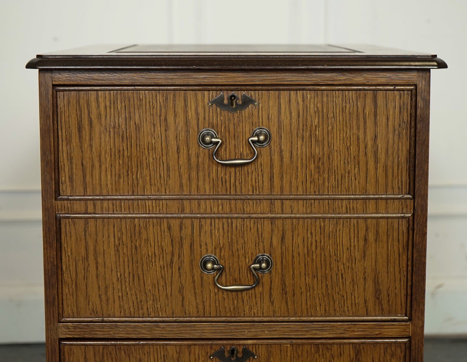 VINTAGE OAK OFFICE FILLING CABINET TWO DRAWERS BROWN LEATHER TOP PART OF SUITE