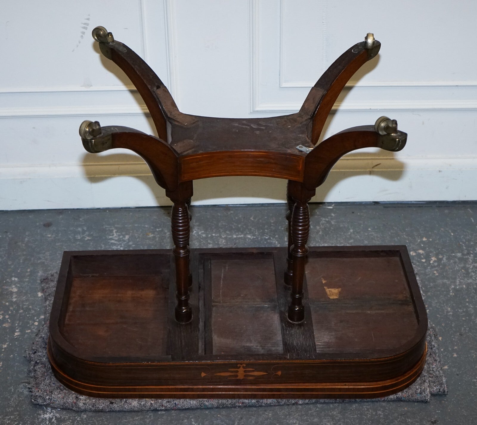 FULLY RESTORED GEORGIAN GAMES CARD FOLDING TABLE ON ORIGINAL BRASS CASTORS