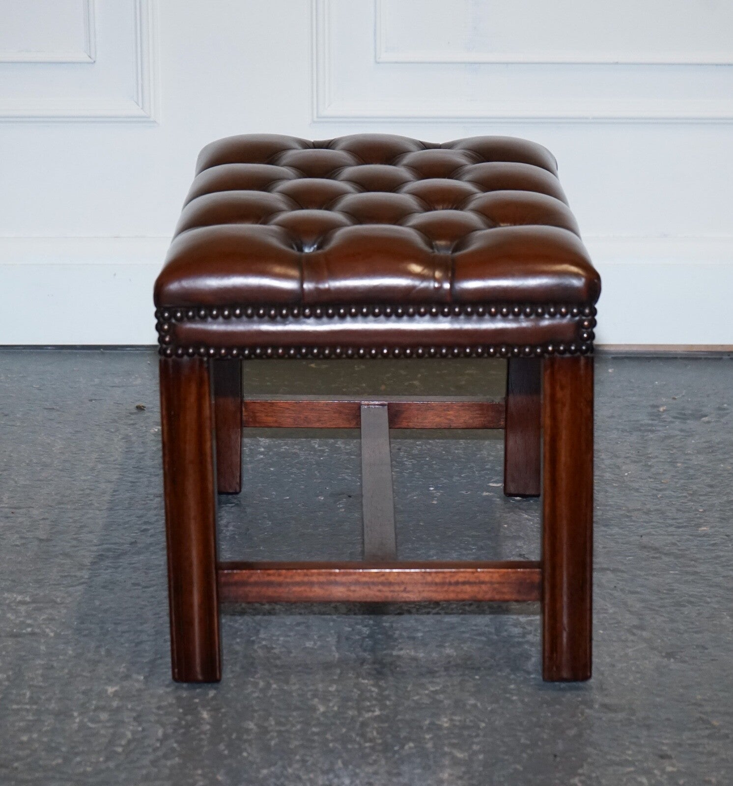 VINTAGE FULLY RESTORED CHESTERFIELD HAND DYED BROWN LEATHER TUFFED FOOTSTOOL