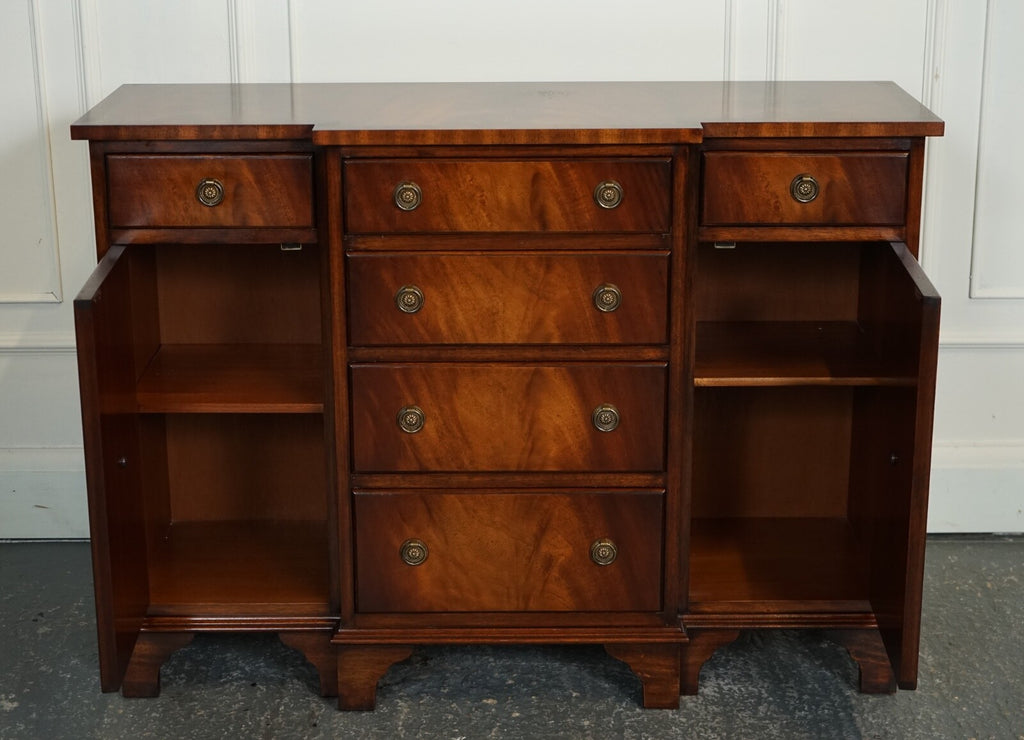 LOVELY BEVAN FUNNELL GEORGIAN STYLE FLAMED HARWOOD BUFFET SIDEBOARD J1
