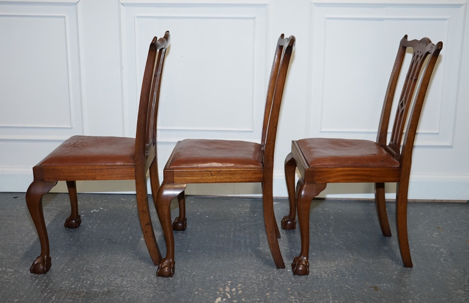 CHIPPENDALE STYLE 5 DINING CHAIRS WITH LEATHER SEATS PERFECT FOR ROUND TABLE