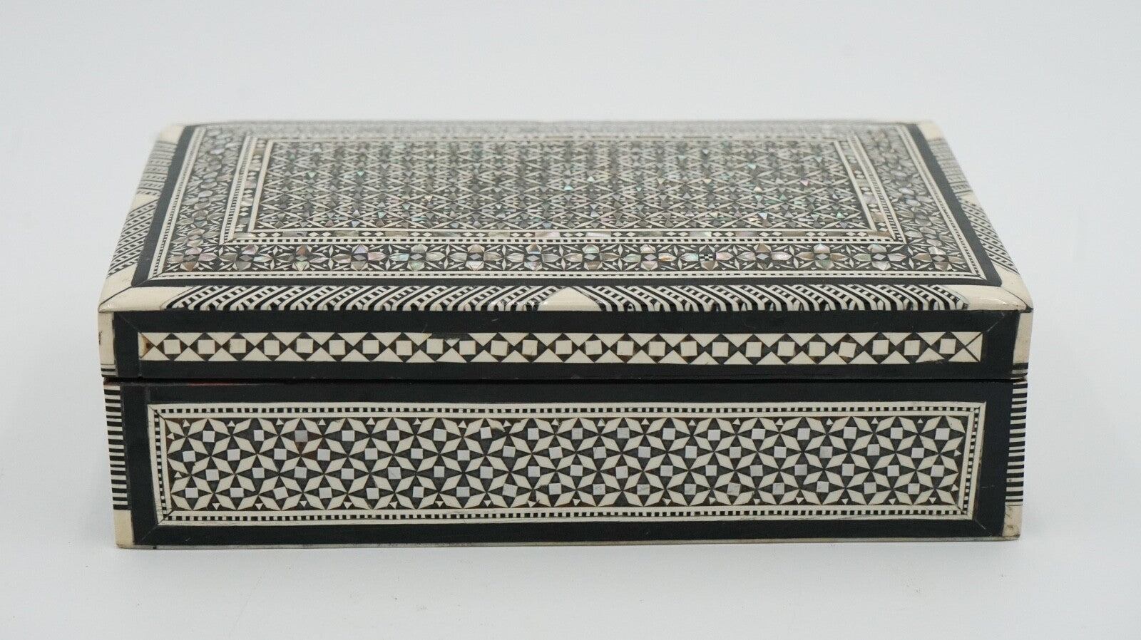 MOORISH MICRO MOSAIC INLAID MOTHER OF PEARL TRINKET JEWELLERY STORAGE BOX