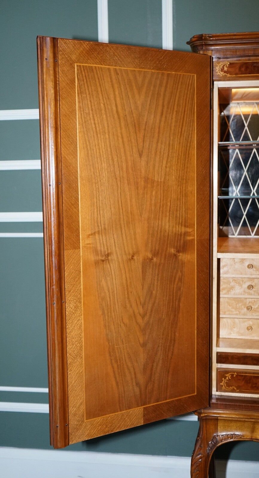 GORGEOUS FRENCH WALNUT PARQUETRY DRINKS COCKTAIL BAR CABINET CUPBOARD