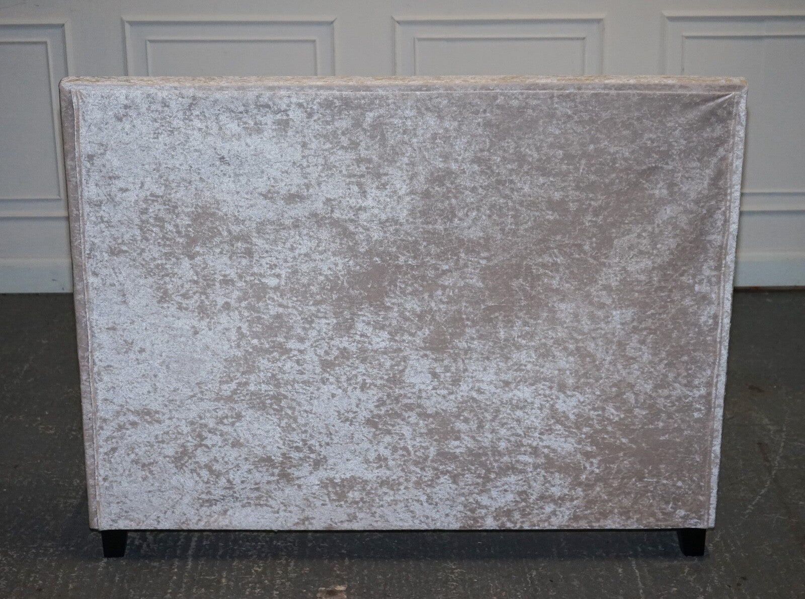 BEAUTIFUL BABY PINK VELVET DOUBLE BED FRAME