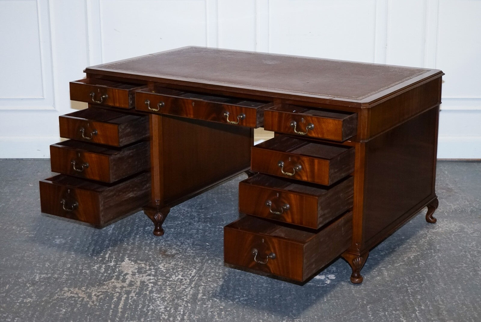 RARE GLOBE WERNICKE BURGUNDY EMBOSSED LEATHER TOP TWIN PEDESTAL DESK